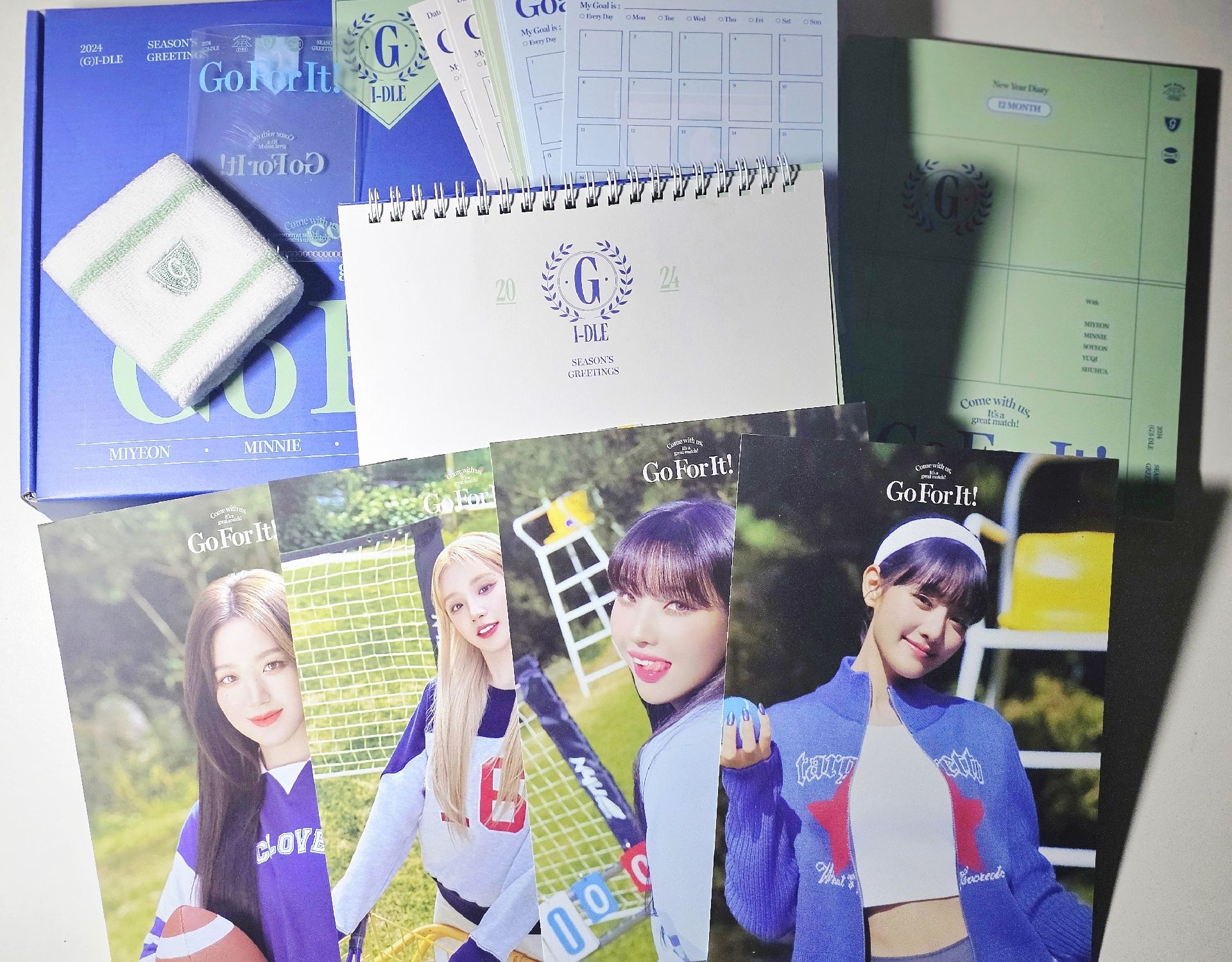 2024年曆 SEASON’S GREETINGS [Go For It!] / 舊專