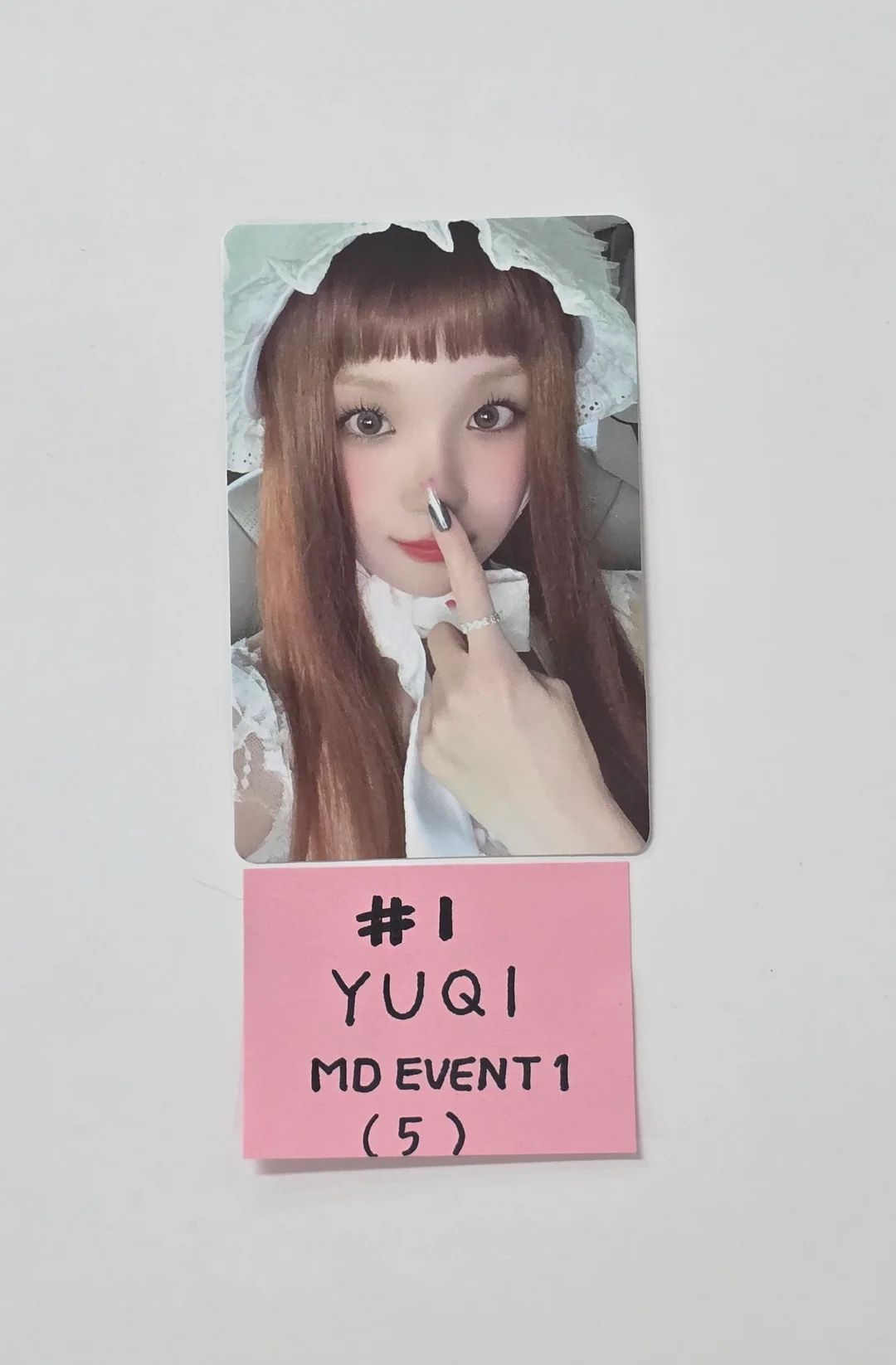 IDLE 宋雨琦正版小卡-快閃店（紅髮戳鼻版本）