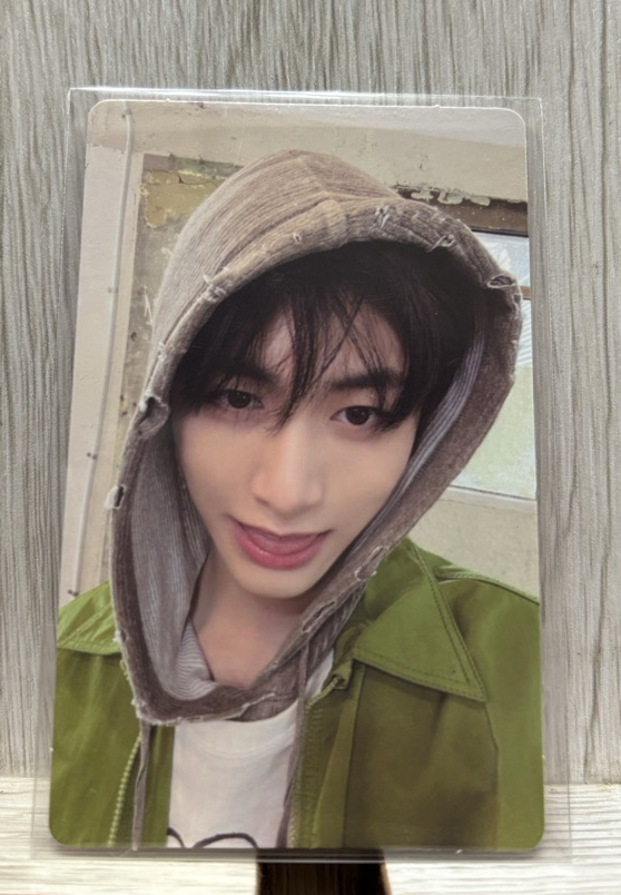 BND WHO!sw特典東旼 綠衣山