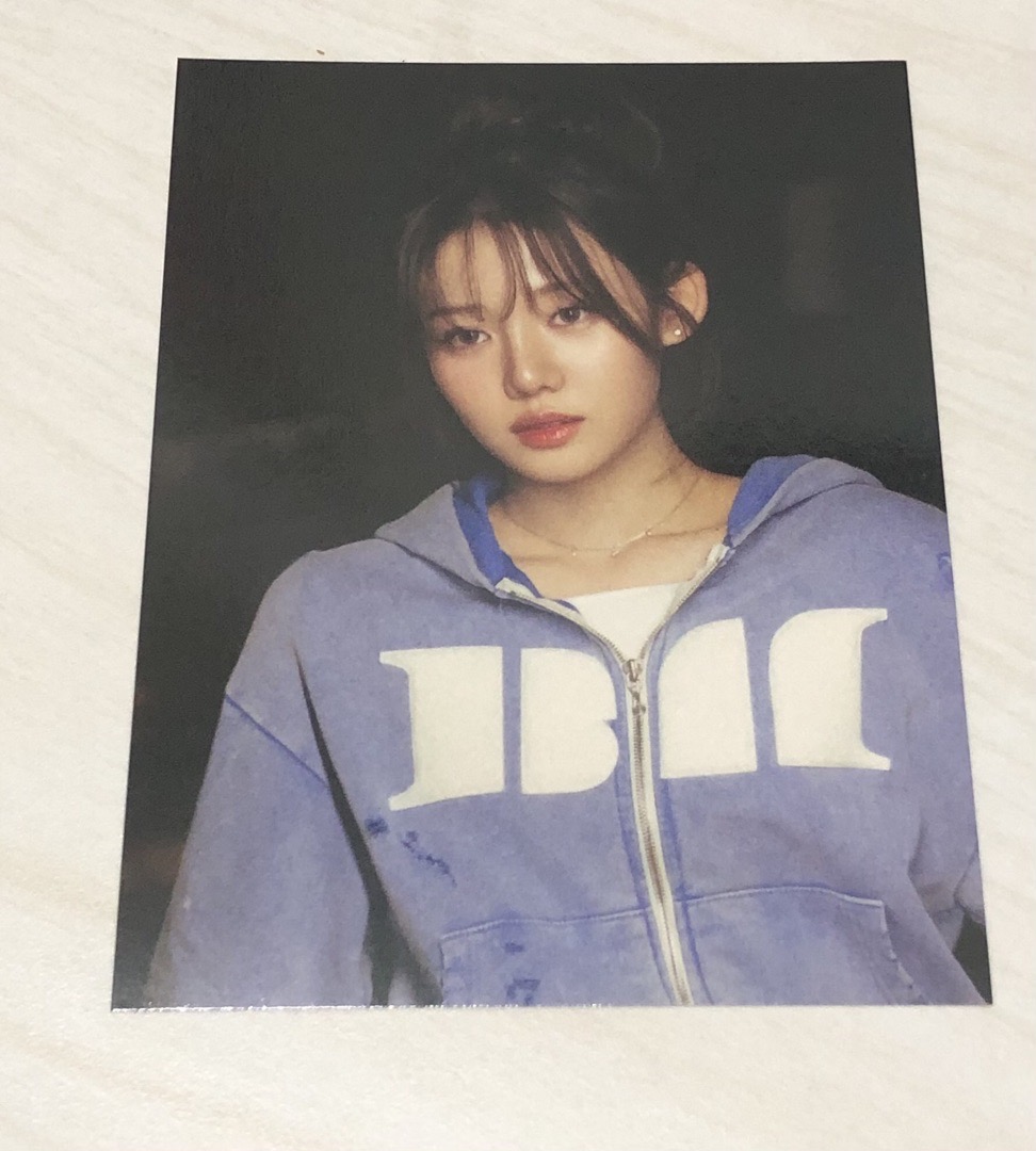 一週年寫真卡含明信片 RORA