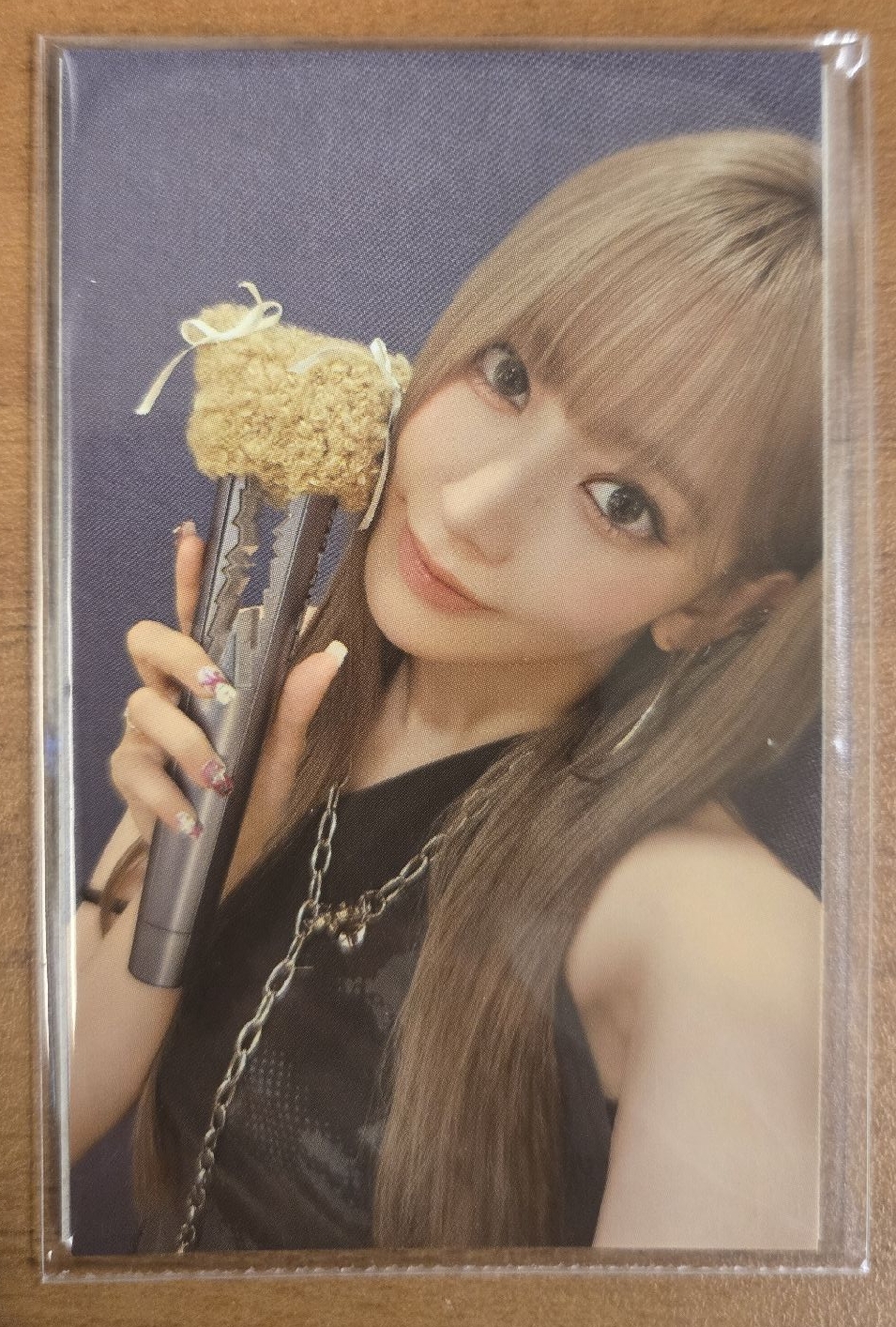 LESSERAFIM SAKURA 針織手燈帽卡