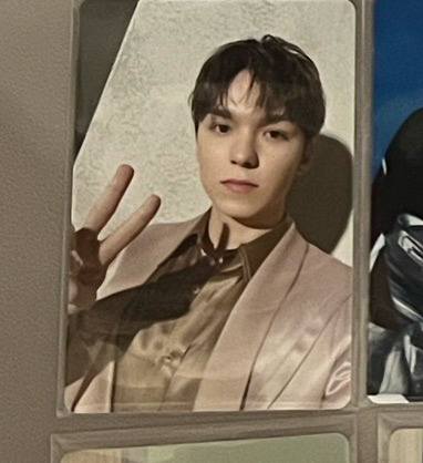 right here 隨機卡四張