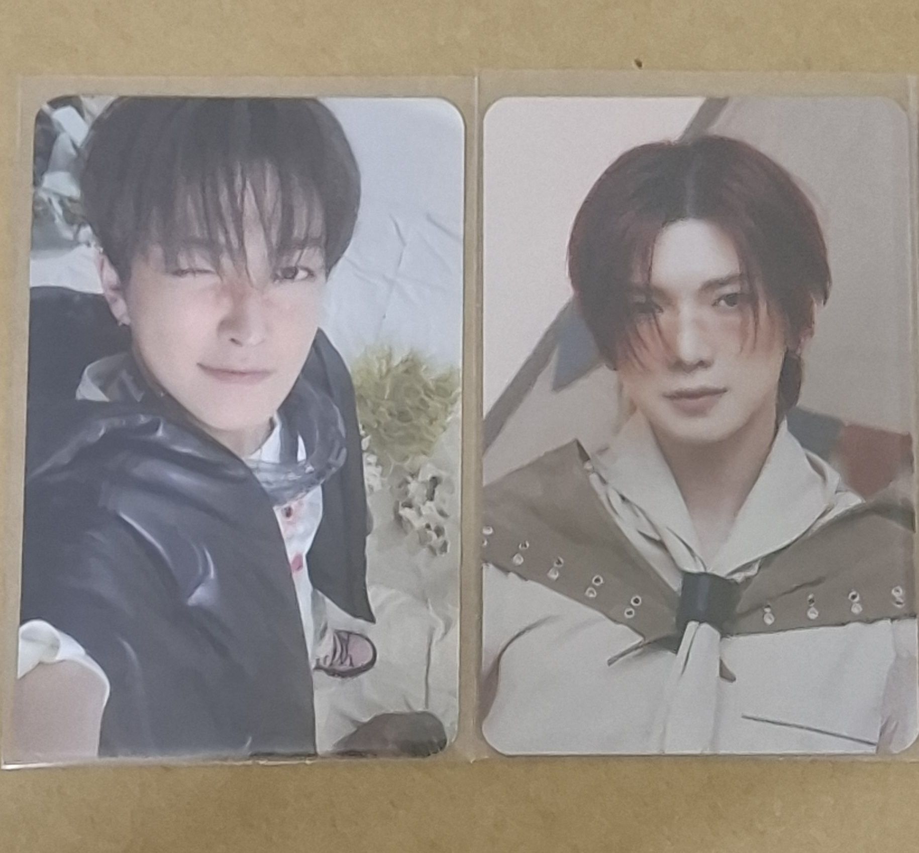 2025年曆紅版小卡 潤 綁圖二兩張