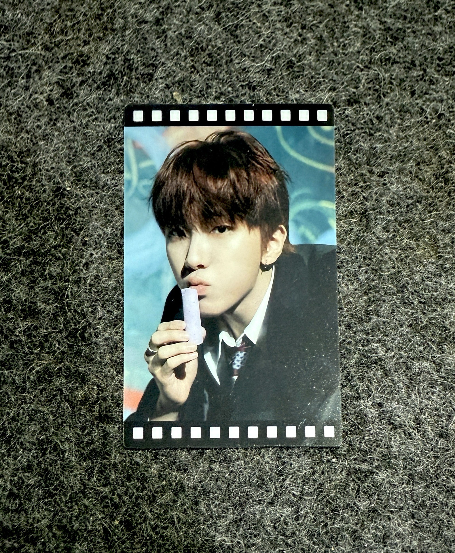 ❇️ HOW? k4 特典卡 膠卷材質 金雲鶴