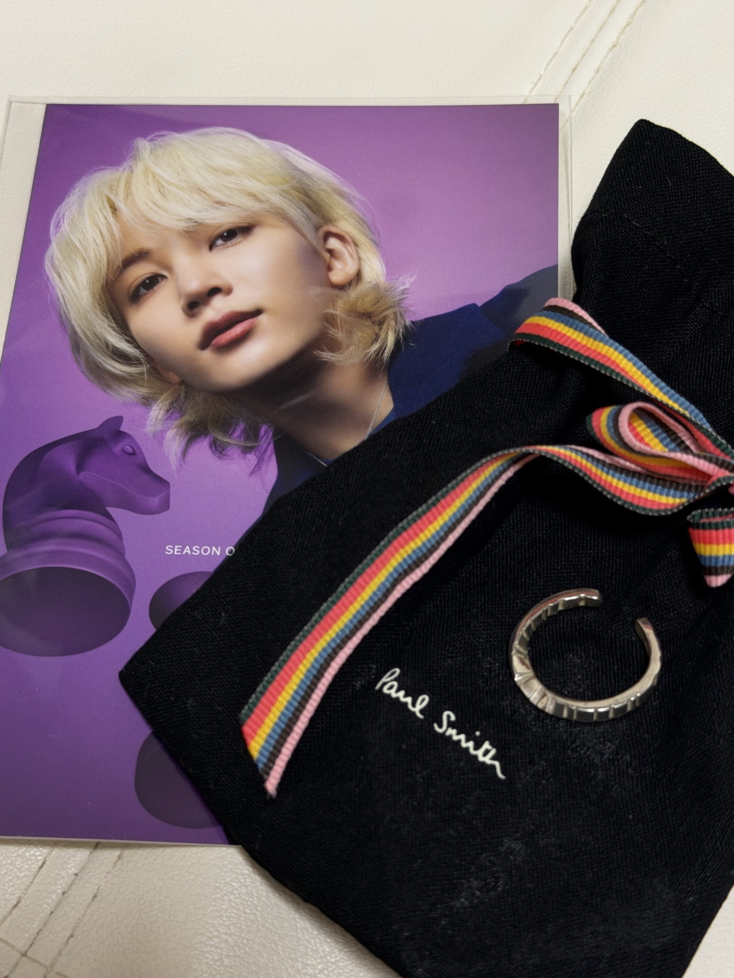 尹淨漢代言paul smith戒指含明信片