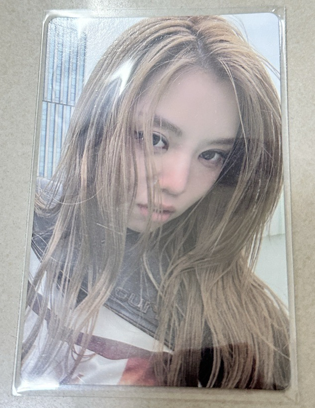 FAMOUS 專輯卡 BAILEY