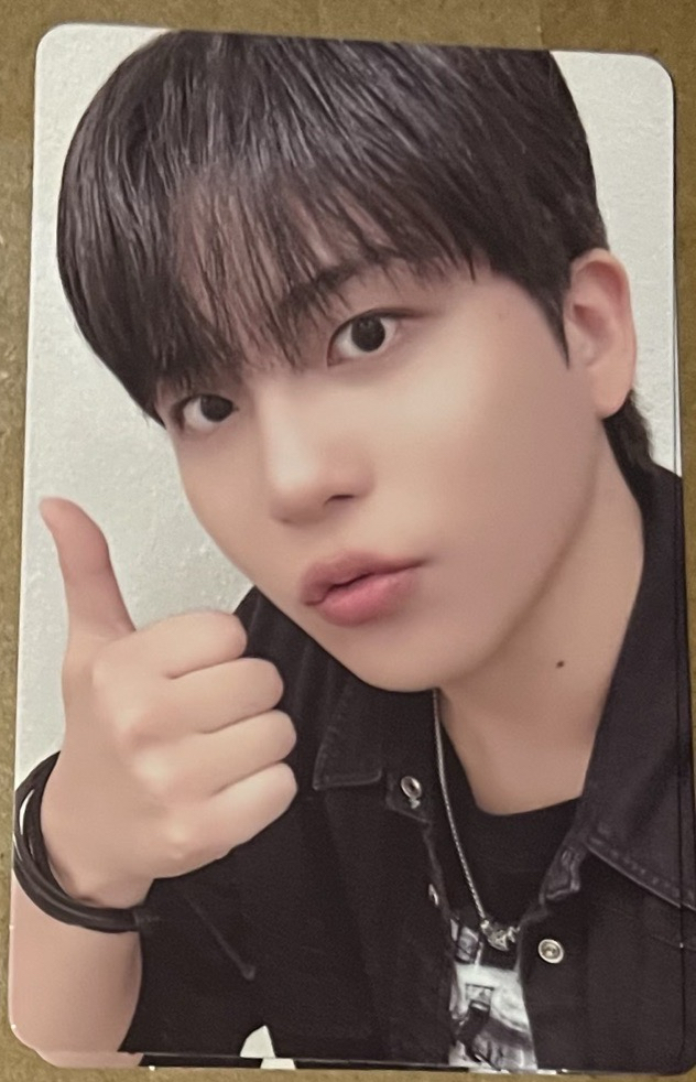 第二週卡包-比讚鍾