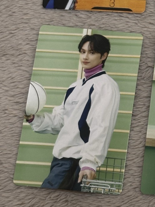 25 克拉島 隨機卡包 俊