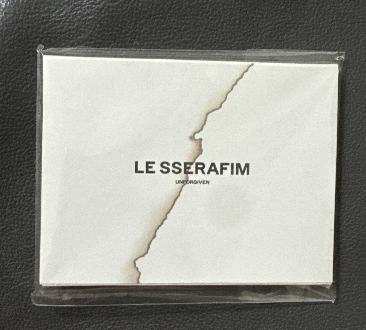LE SSERAFIM UNFORGIVEN LENTICULAR PHOTO SET