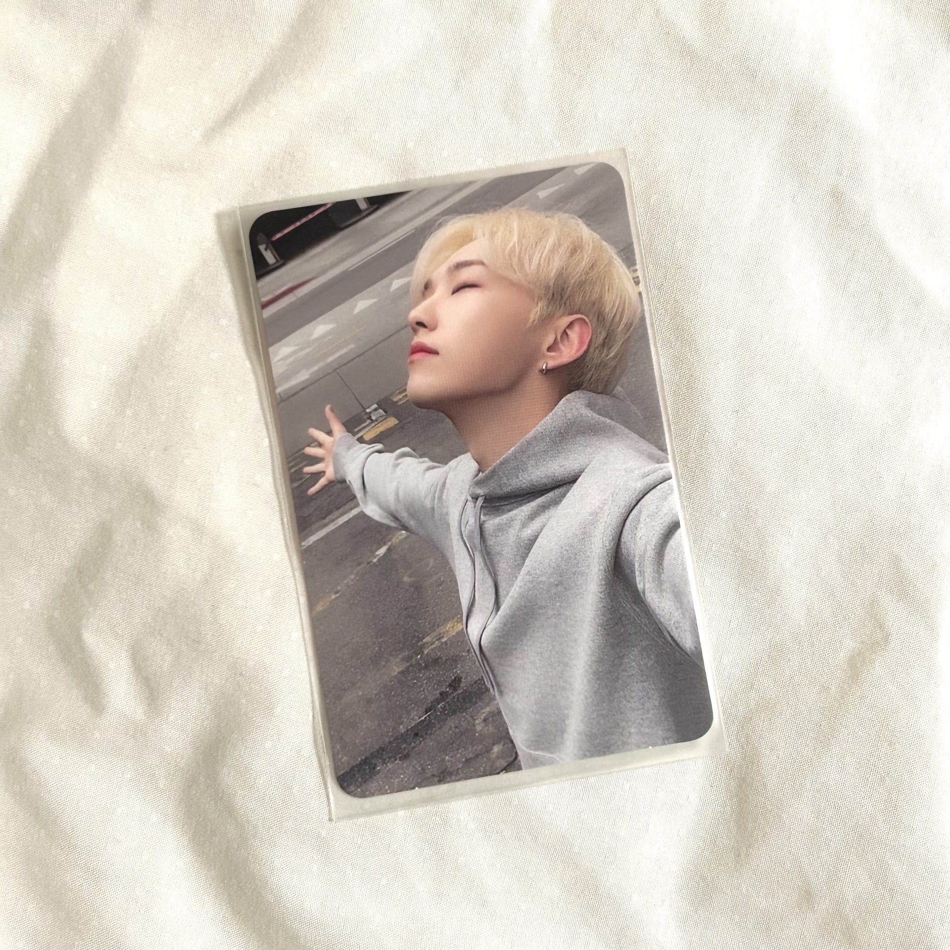 榮｜迷七專卡 擁抱榮