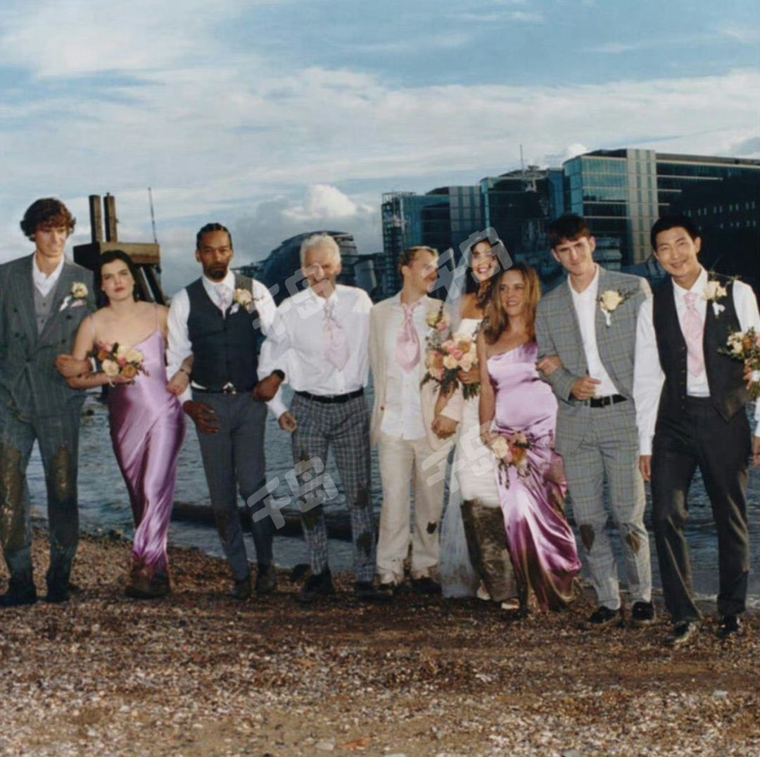 Right Place, Wrong People