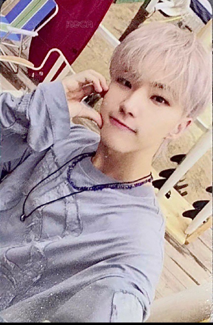 MINI12 專輯卡 比心榮