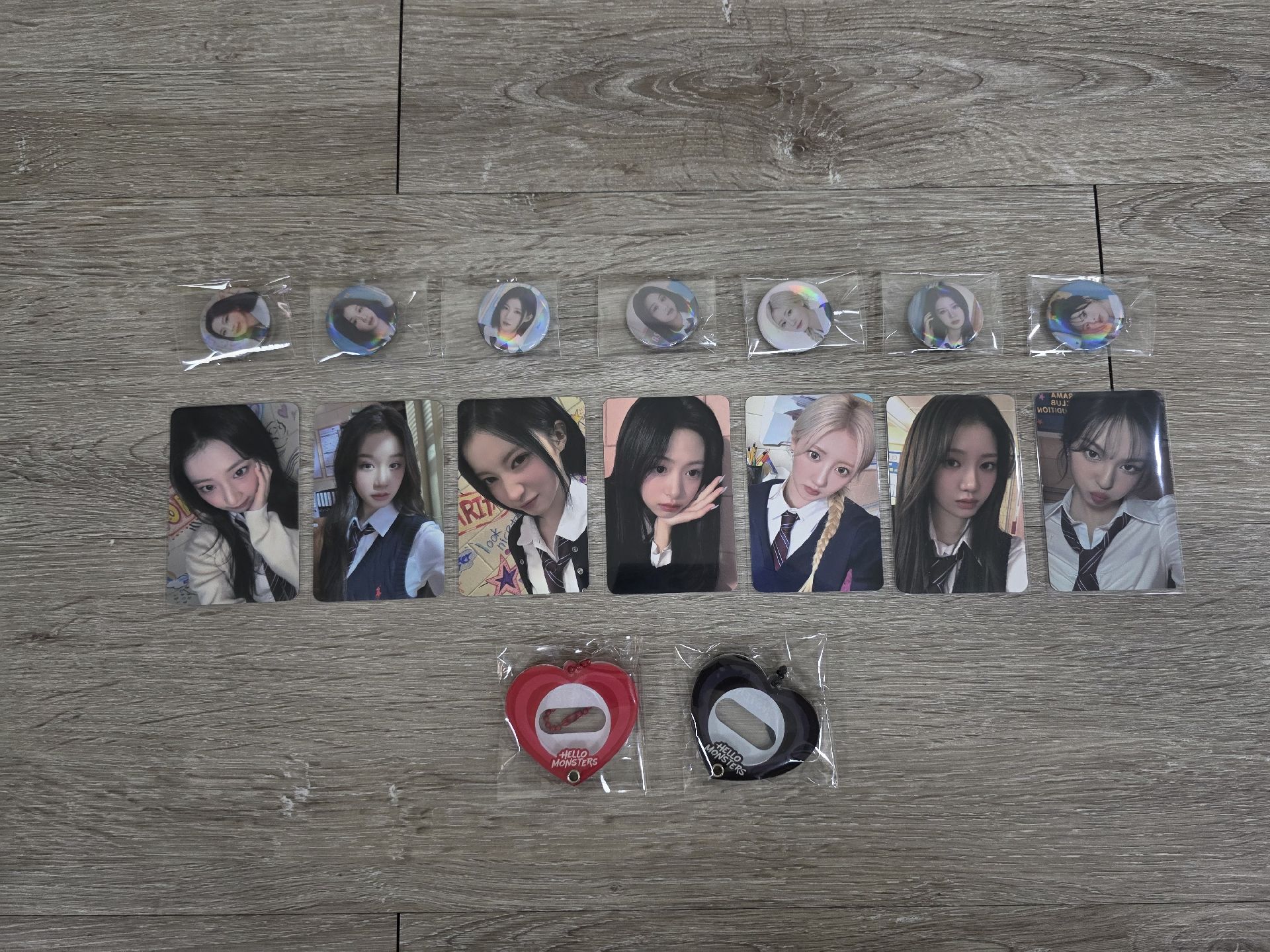 25'世巡 徽章小卡愛心吊飾組