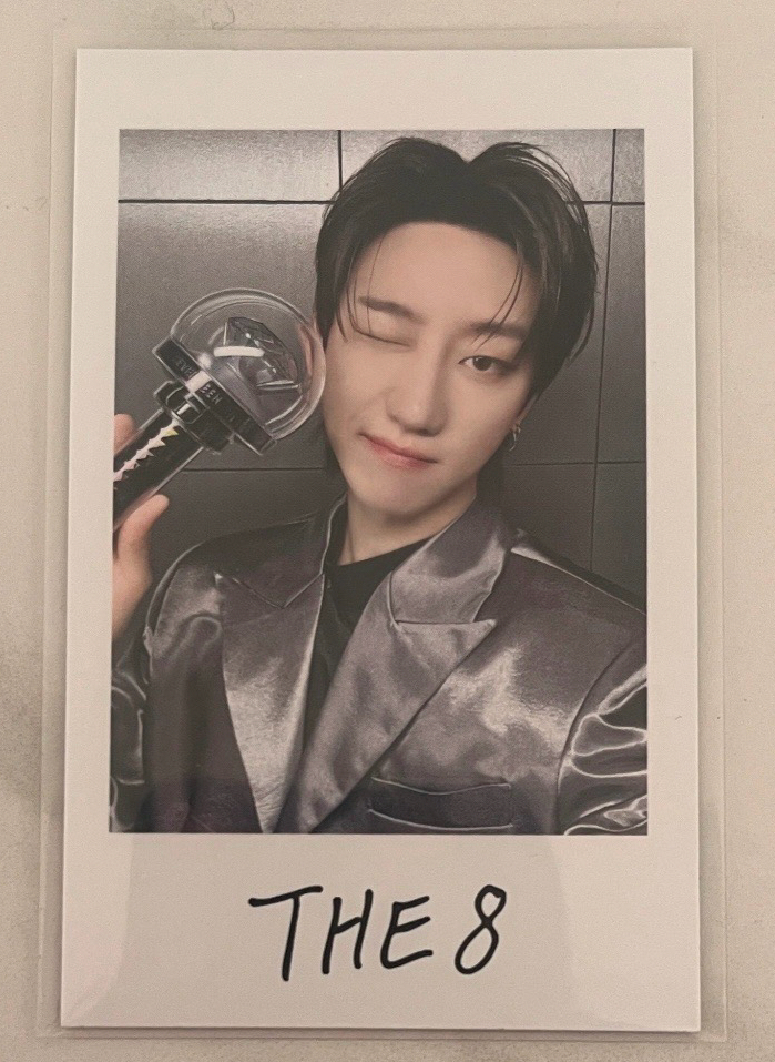 Right here 日巡拍立得 拿棒八