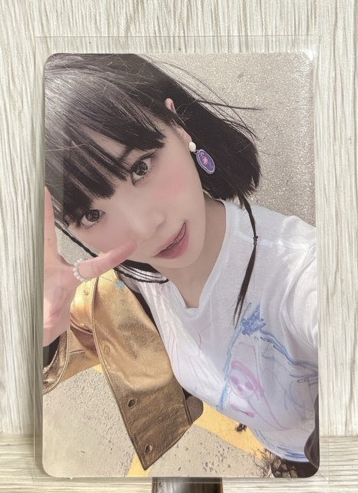 LESSERAFIM 迷二 吐舌采源