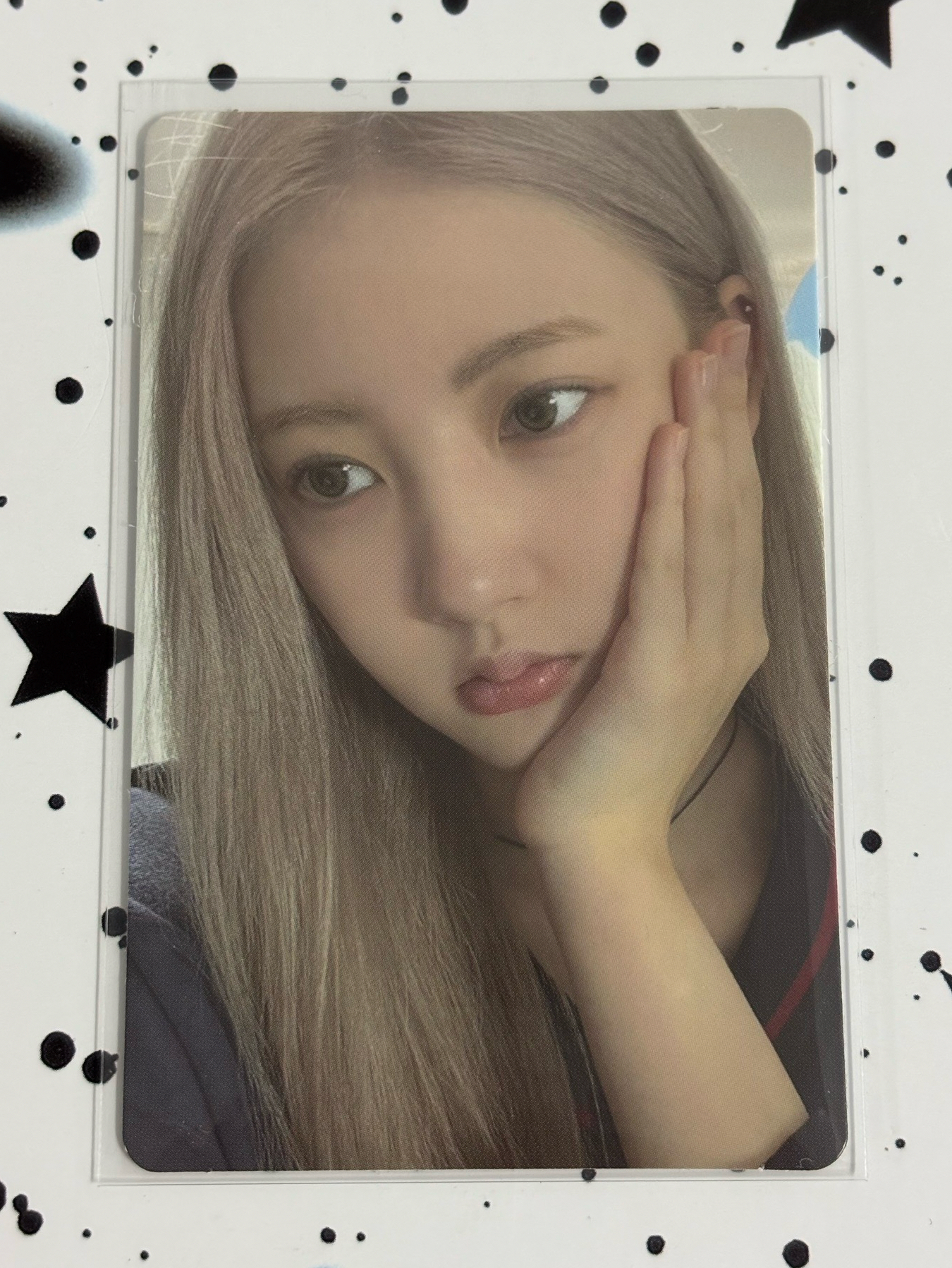 ⭐️BABYMONSTER｜BABYMONS7ER YG特典卡 Rami A ver.