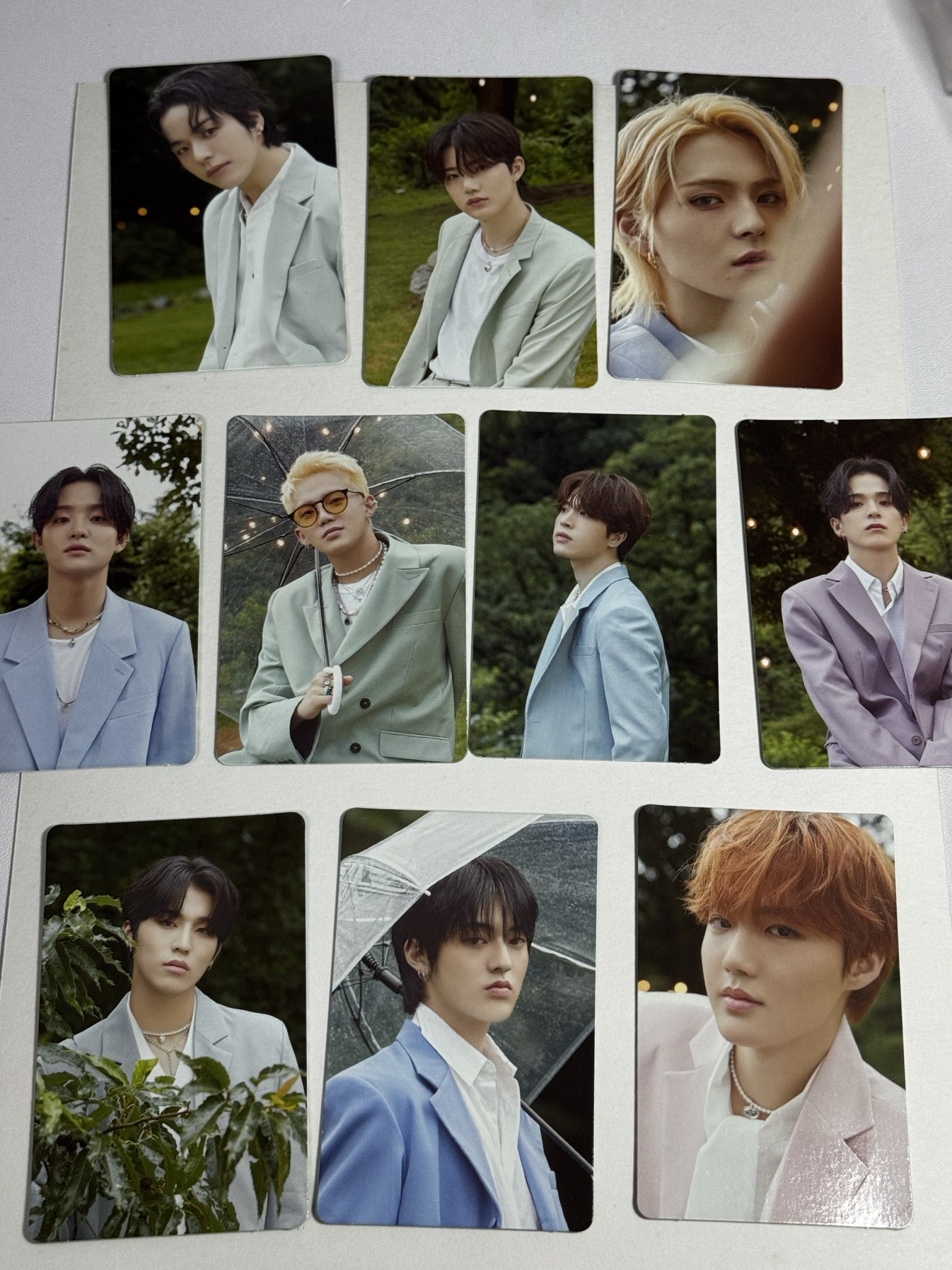 TREASURE 兩週年寫真 小卡