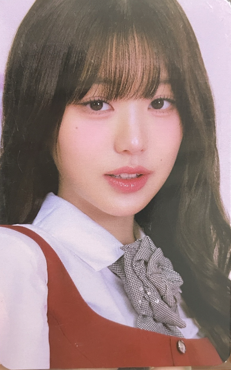 Ive 員瑛 快閃店隨機卡