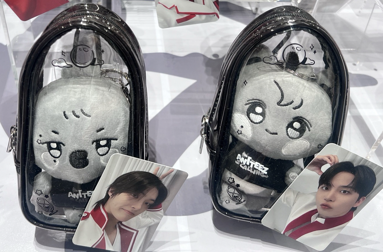 Aniteez in calling 娃包