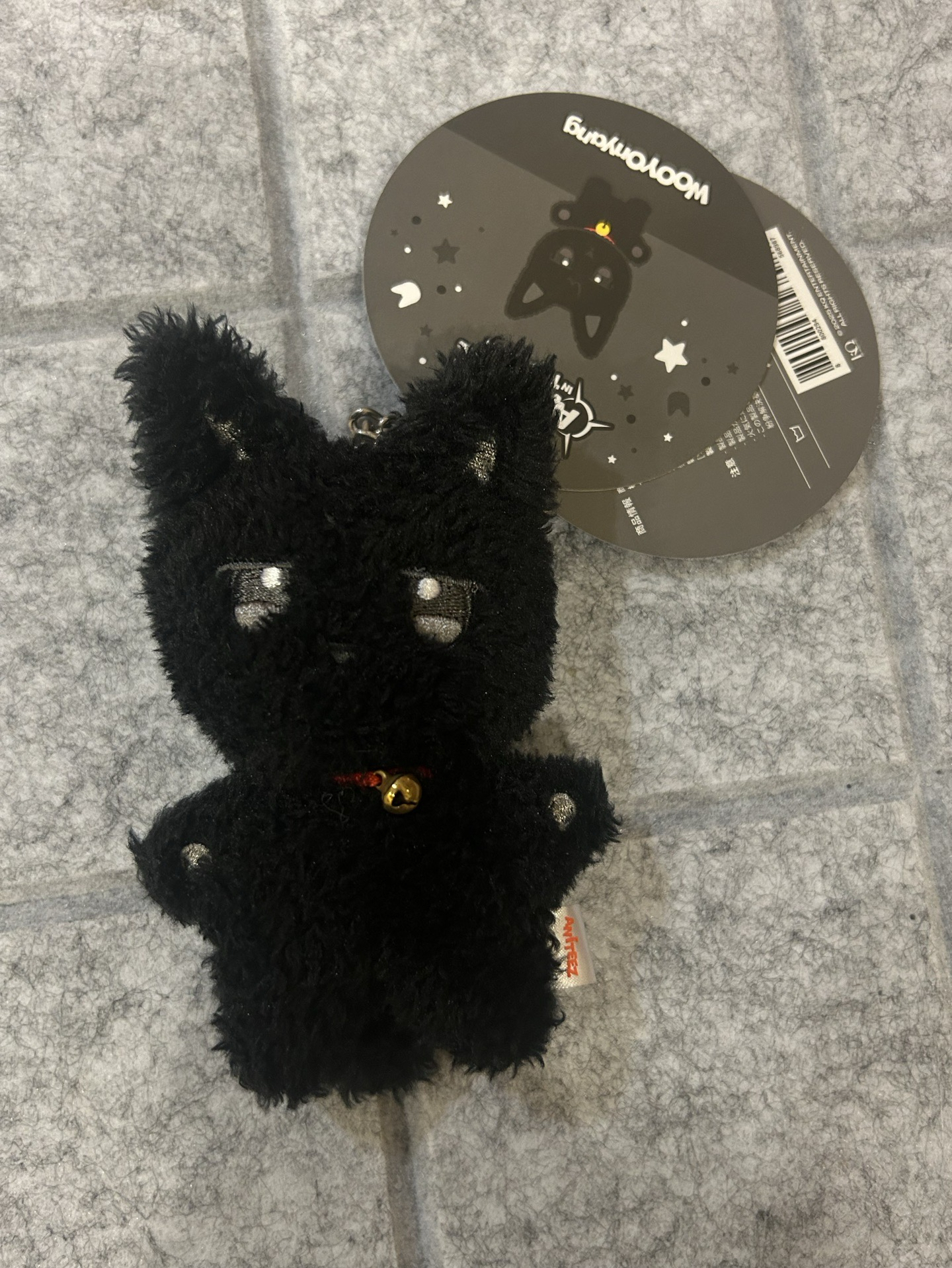 嗚湧喵 潦草娃^･֊･^ ੭