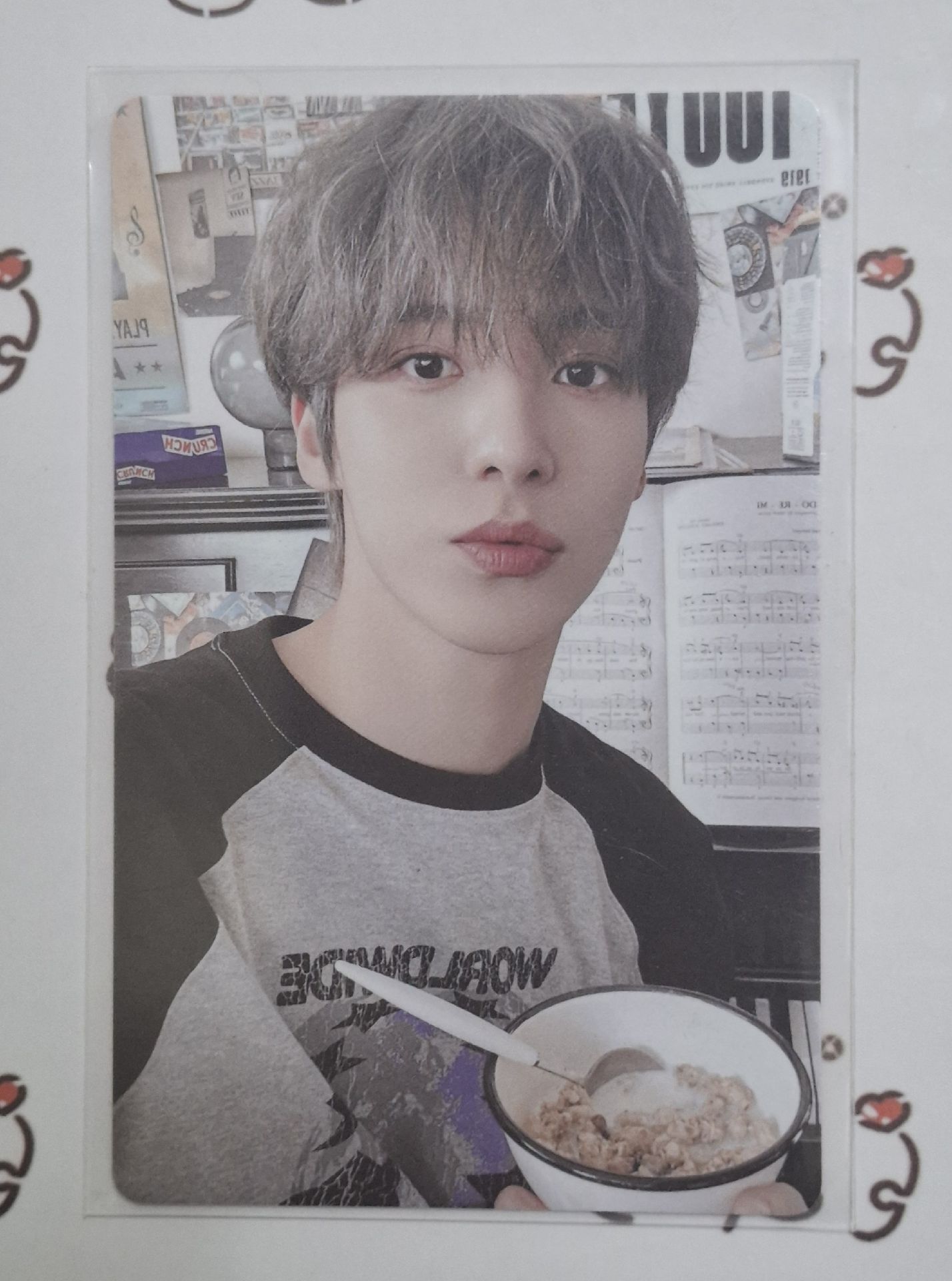 2025年曆紅版小卡 潤 綁圖二兩張