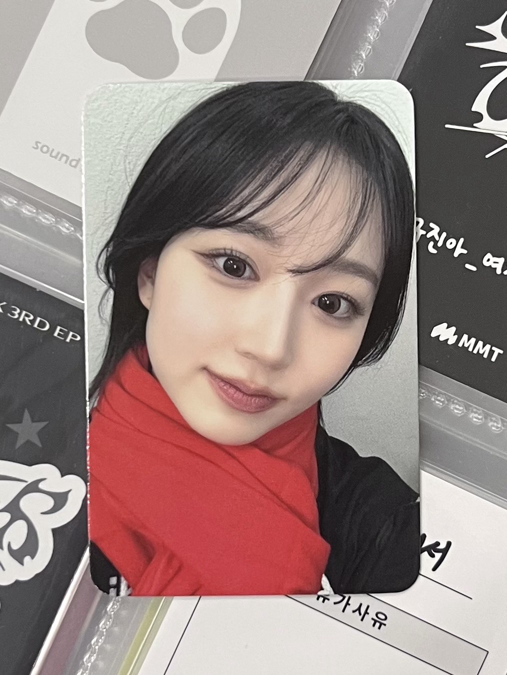 💫 NMIXX 紅圍巾嫄 中背