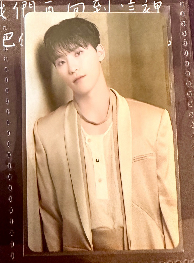 下面RIGHT HERE 隨機卡 