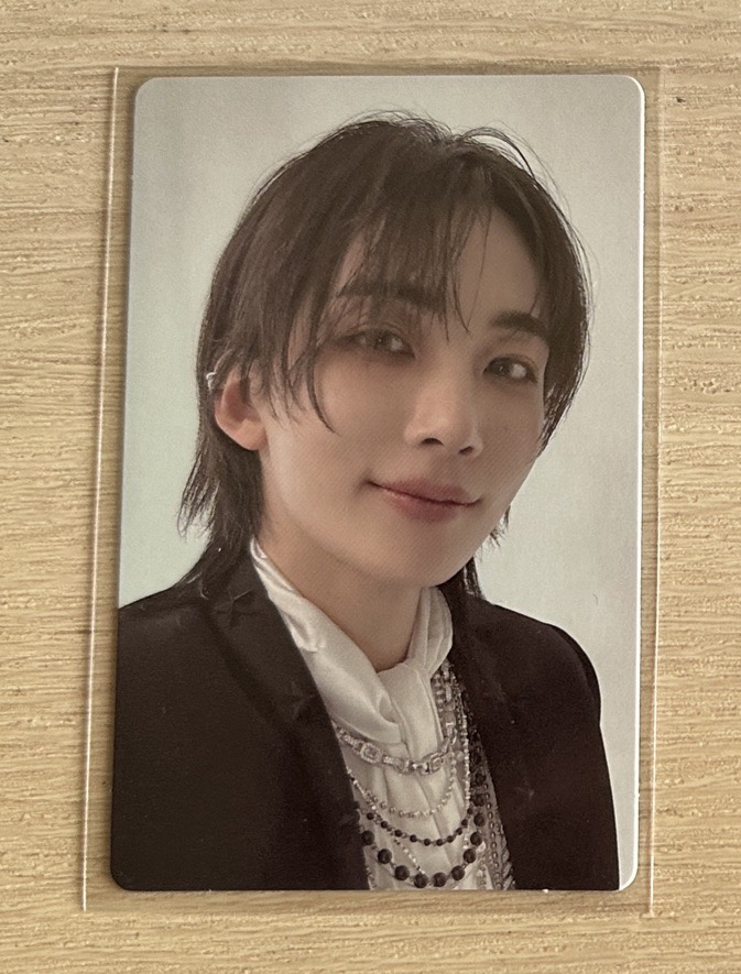 WVS韓通特典黑髮漢