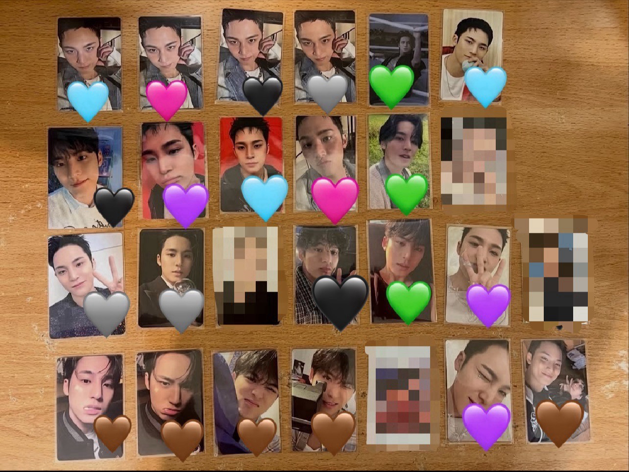 奎卡拍賣中（同愛心顏色為一個組合）