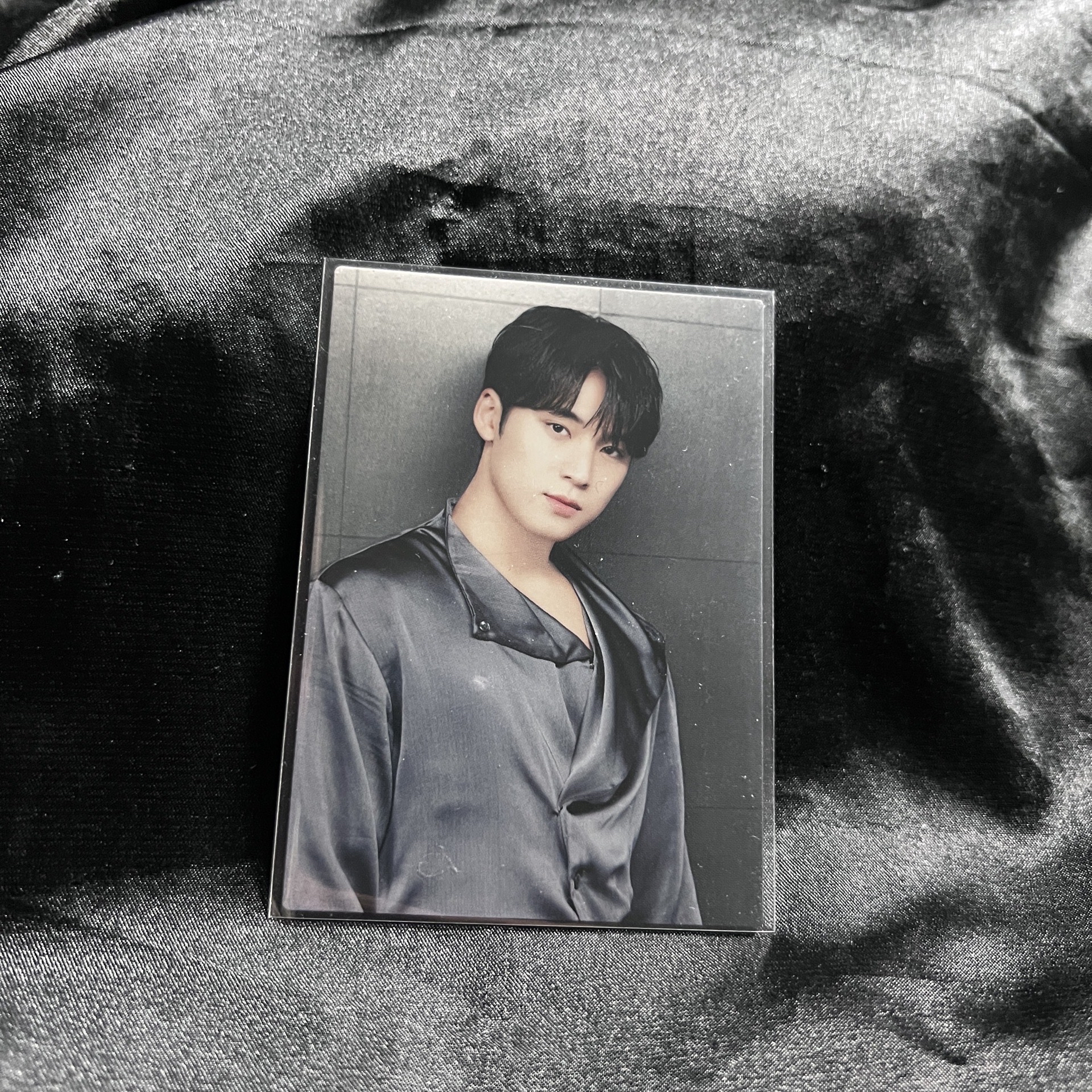 奎 RIGHT HERE 日巡 外套卡