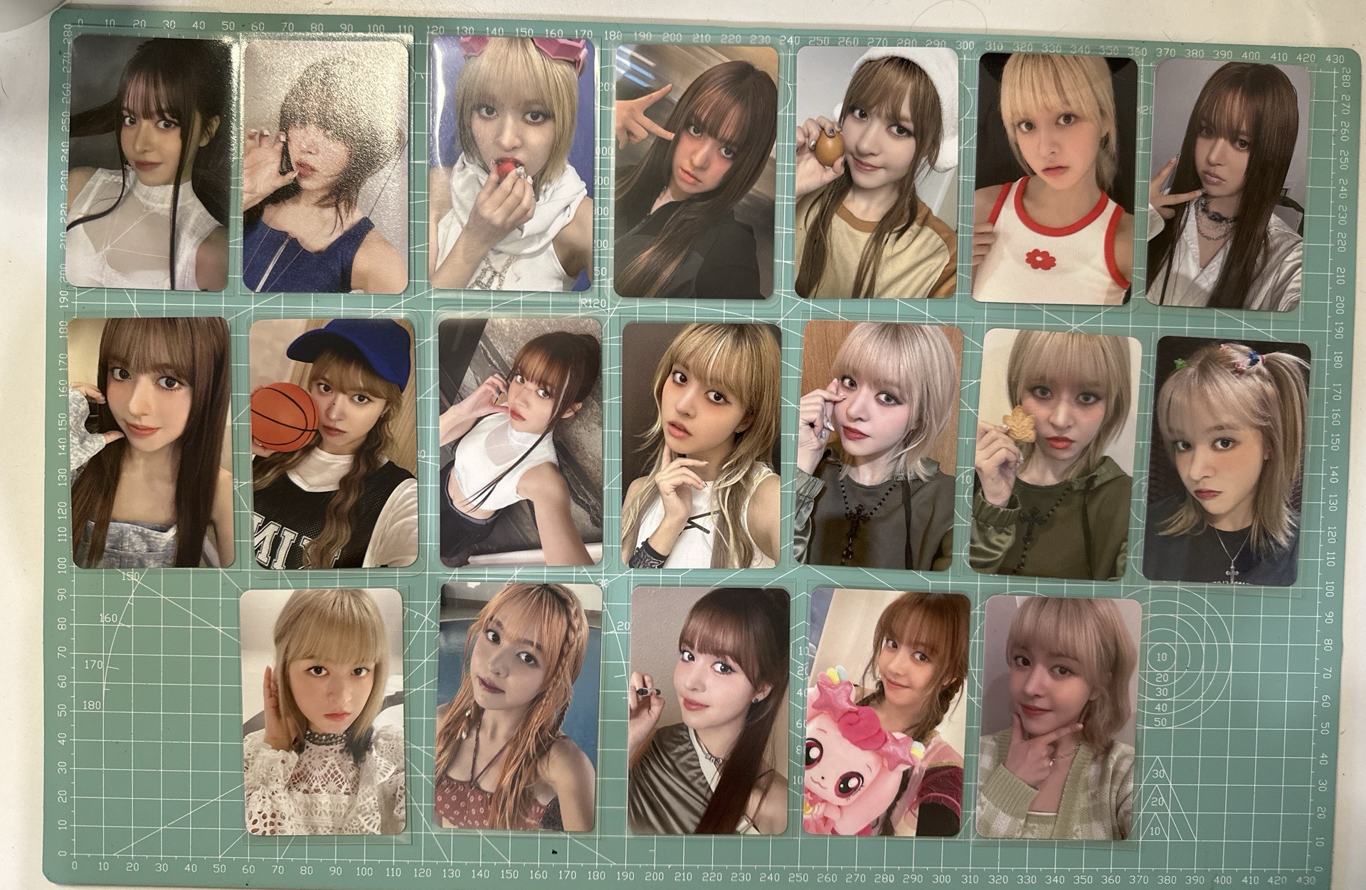 NMIXX 現貨 小卡 特典卡 簽售卡 Lily