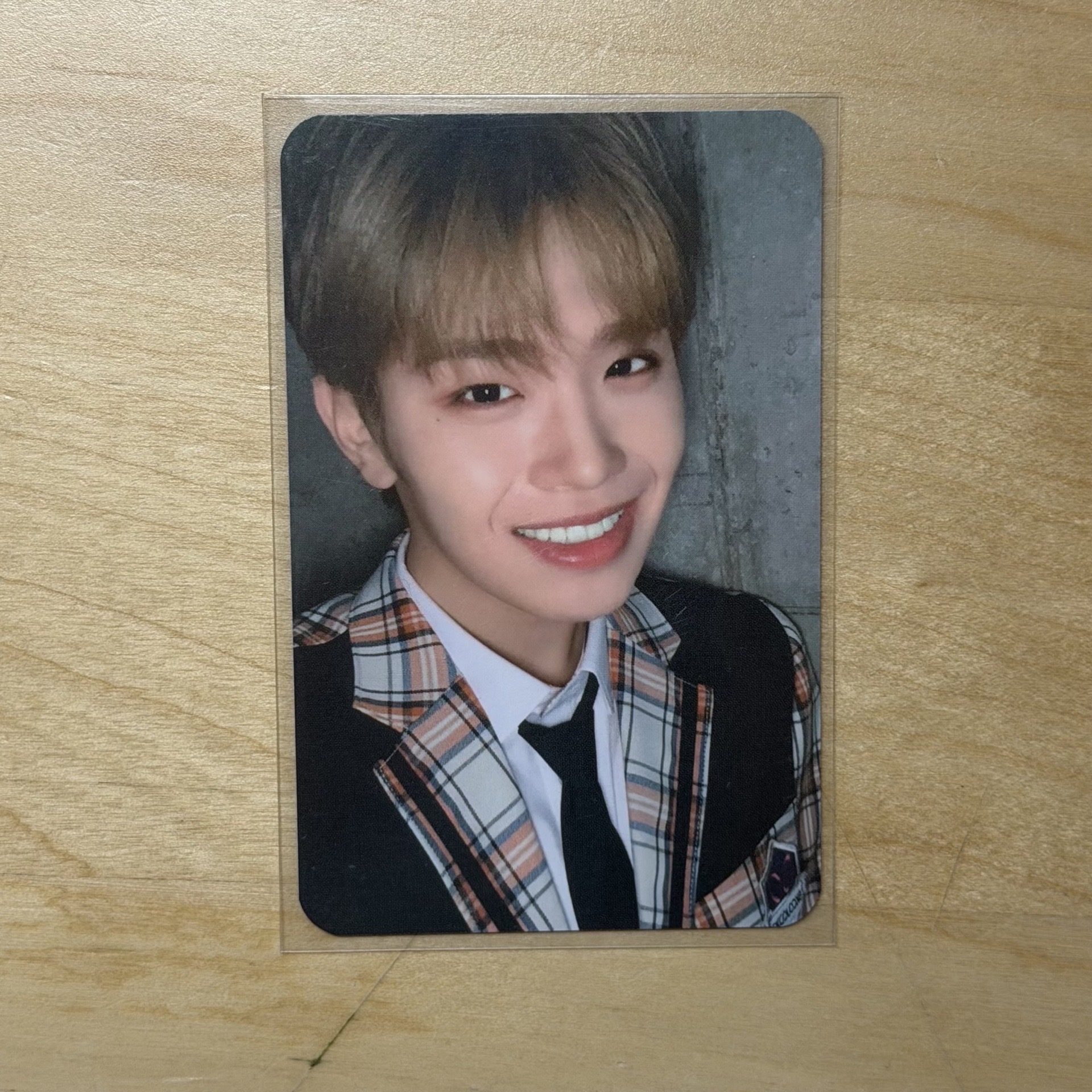 zb1金泰來schoolooks 校服代言卡