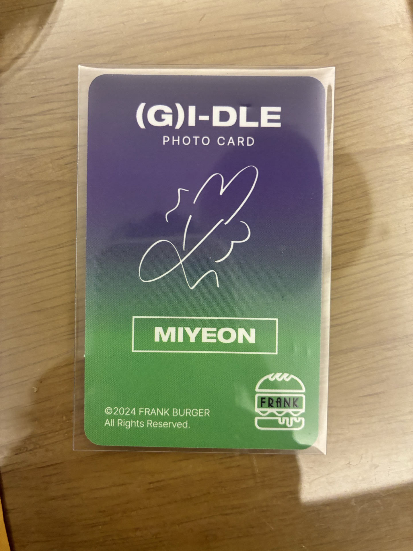 idle miyeon frank漢堡卡 代言卡 ver.B
