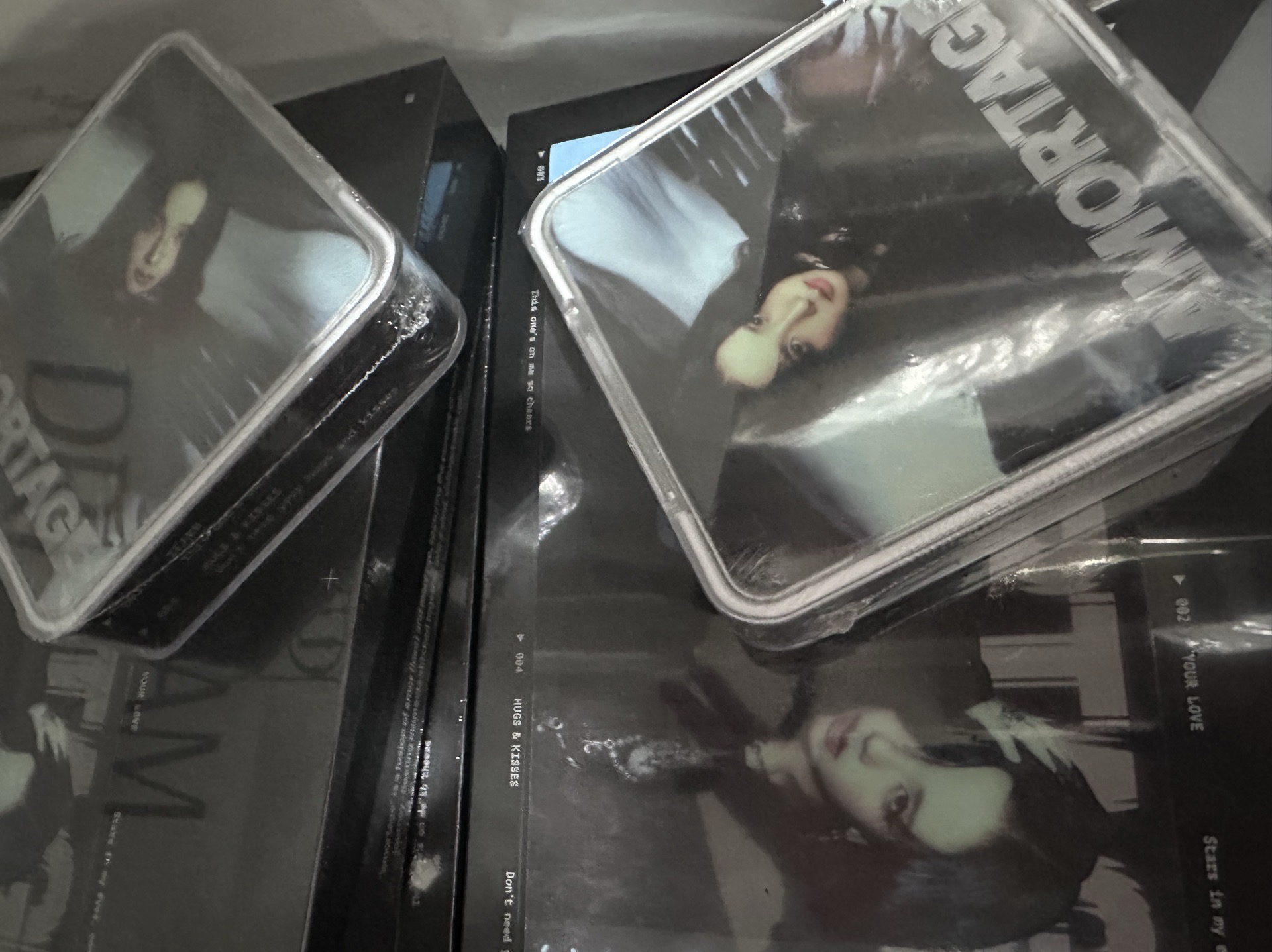 售 JISOO AMORTAGE 全新未拆封 黑版pb專