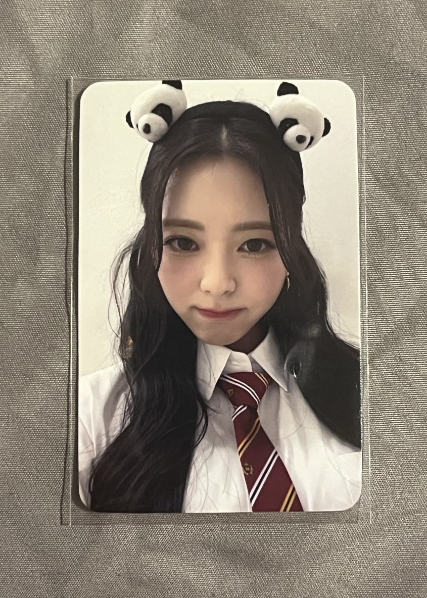 ITZY有娜特典 中背