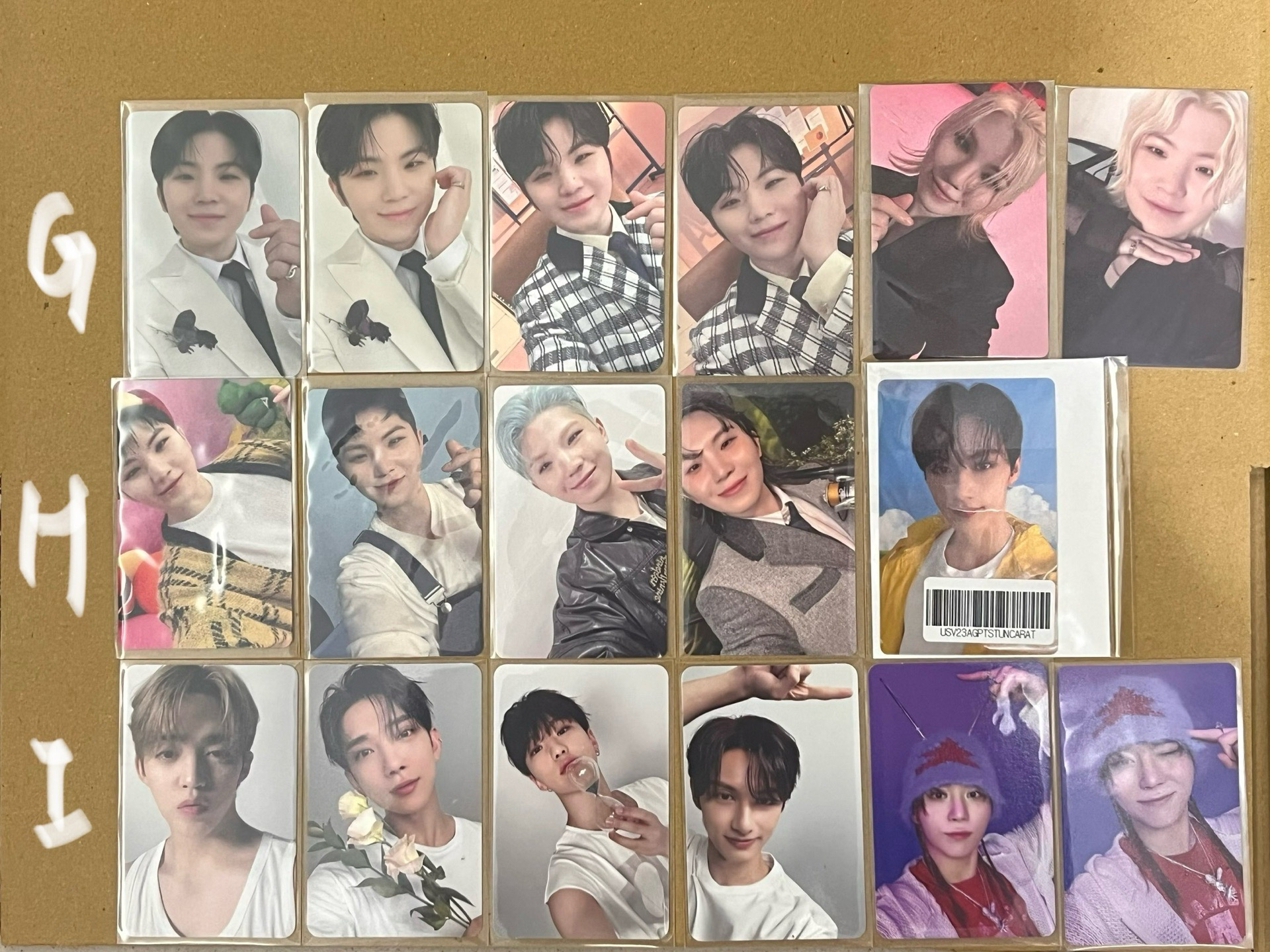 SEVENTEEN 小卡 哲秀勳俊寛榮