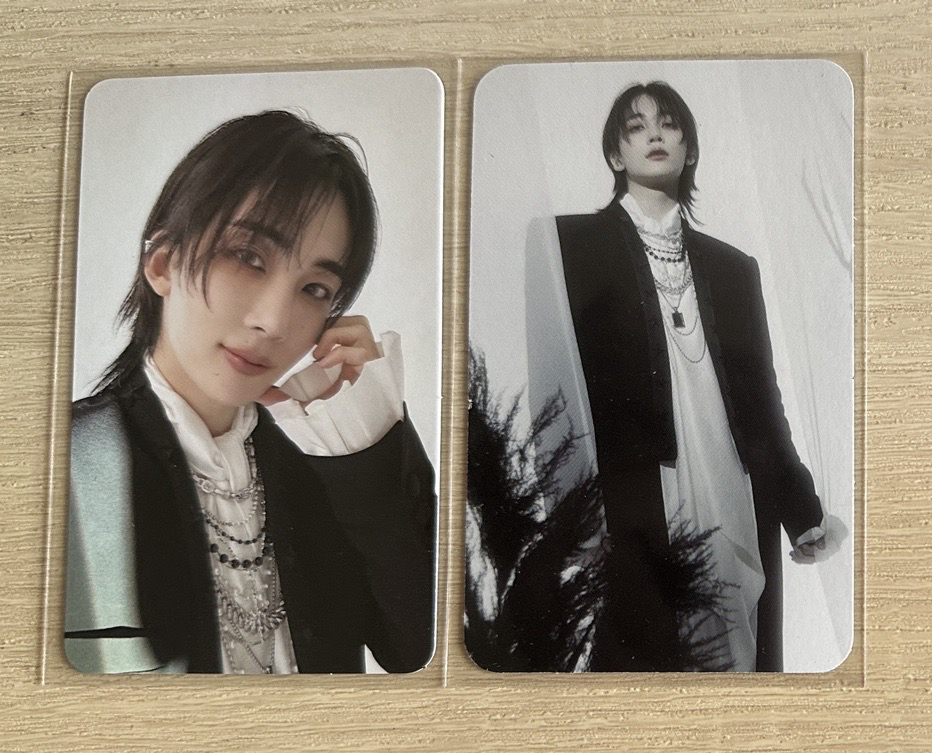 電子專黑髮比心漢