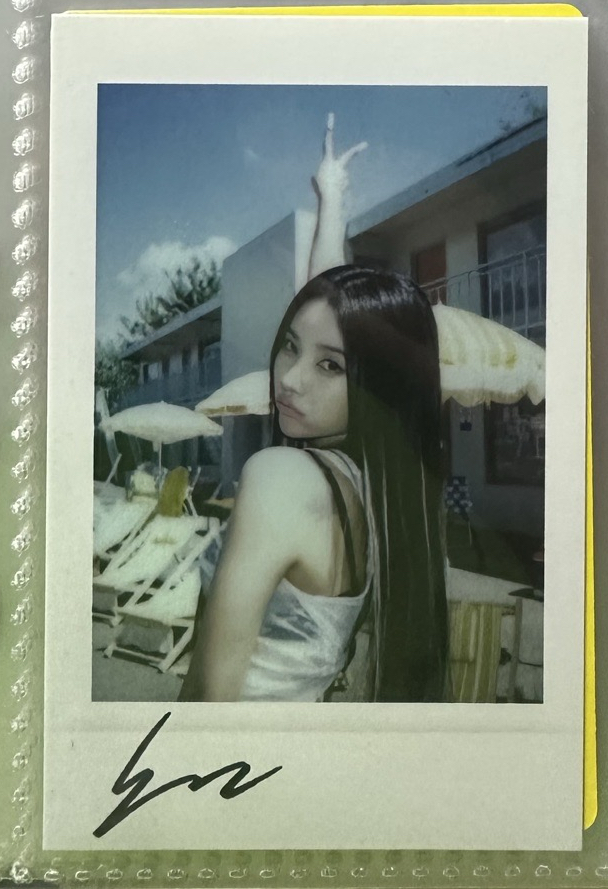 Soyeon 拍立得小卡