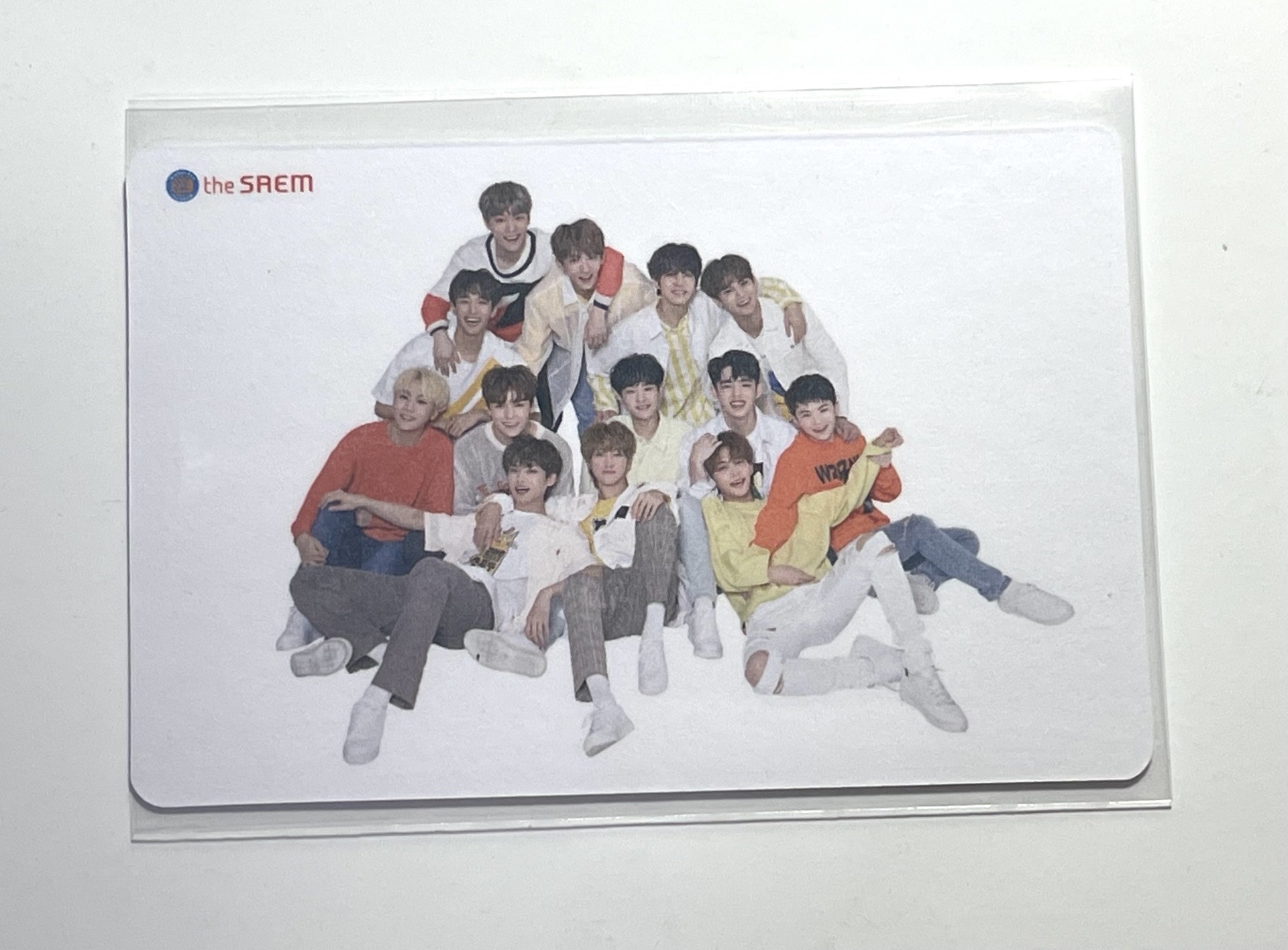 【HOSHI】the SAEM代言卡 卡背為團體照(需多帶100）