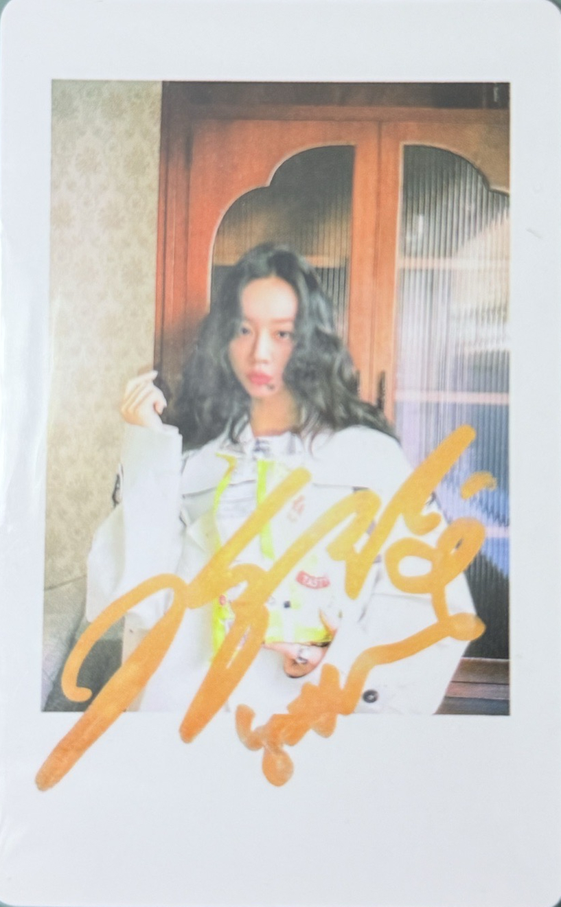 Spotlight 三月聚光雜誌複印拍立得簽名