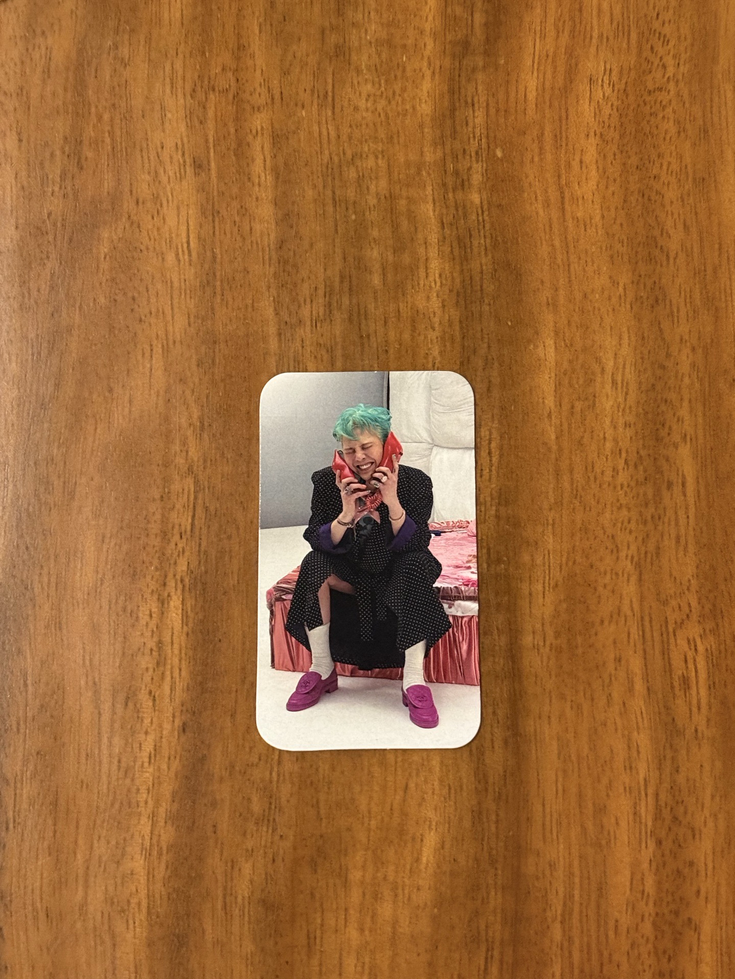 美國進口版 權志龍 G-DRAGON( BIGBANG ) [ÜBERMENSCH]粉色版