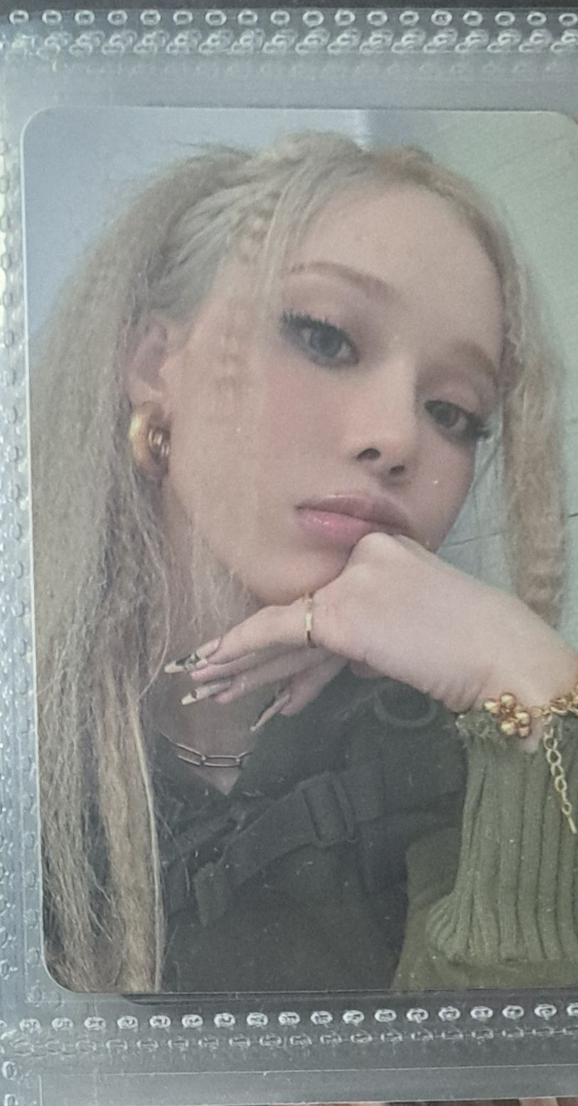 winter whiplash 專輯卡