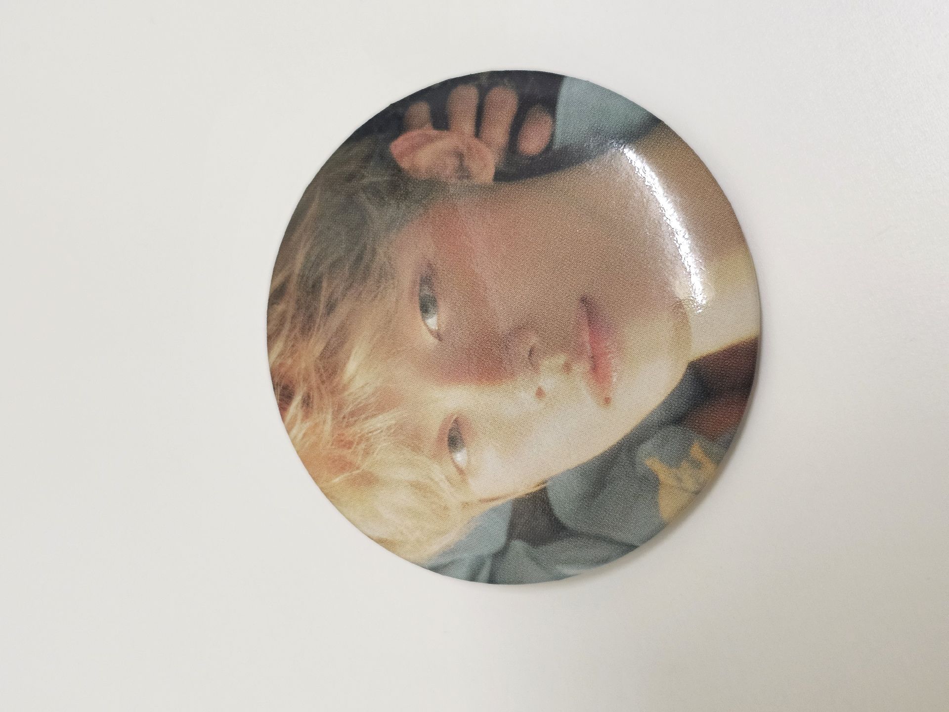 TXT 竣 迷六徽章