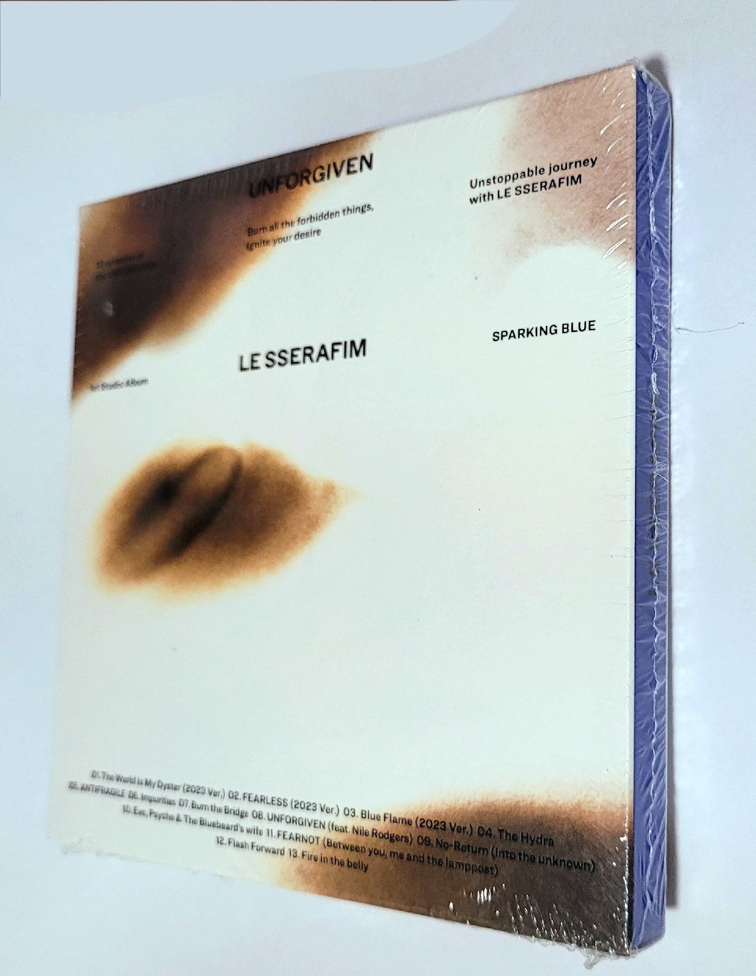 LE SSERAFIM 未拆專 UNFORGIVEN COMPACT版 KAZUHA 單封