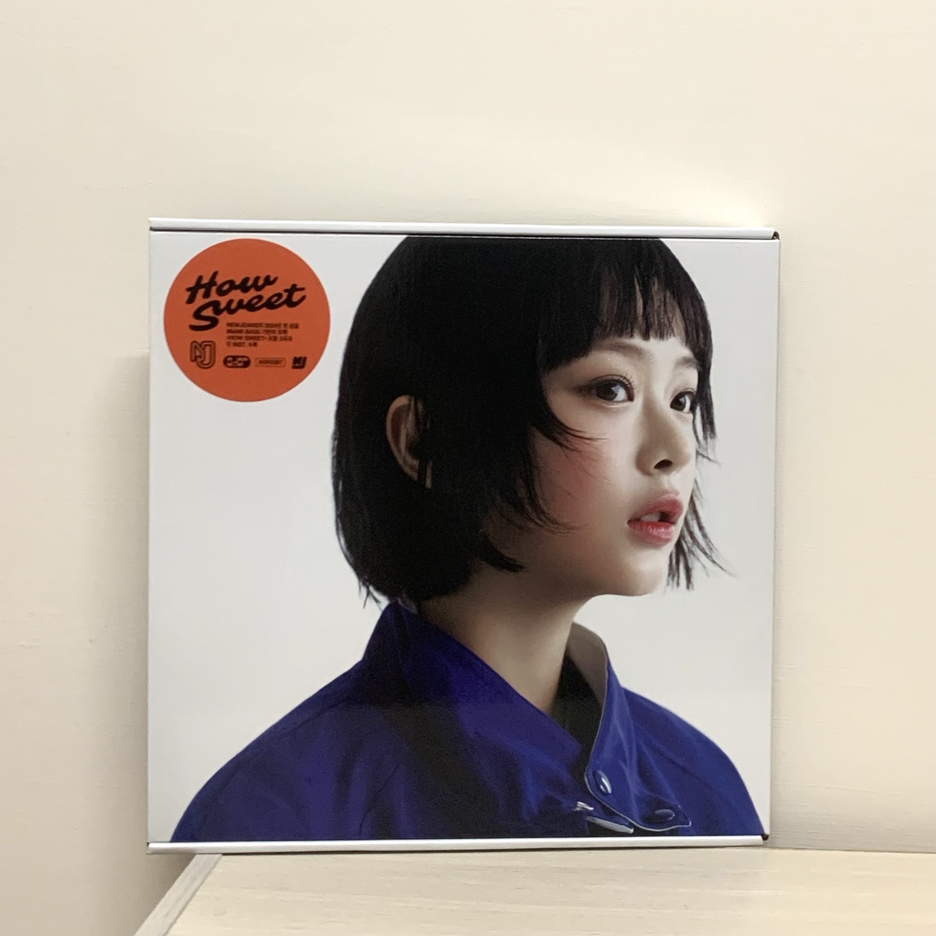 NewJeans Hanni披薩盒