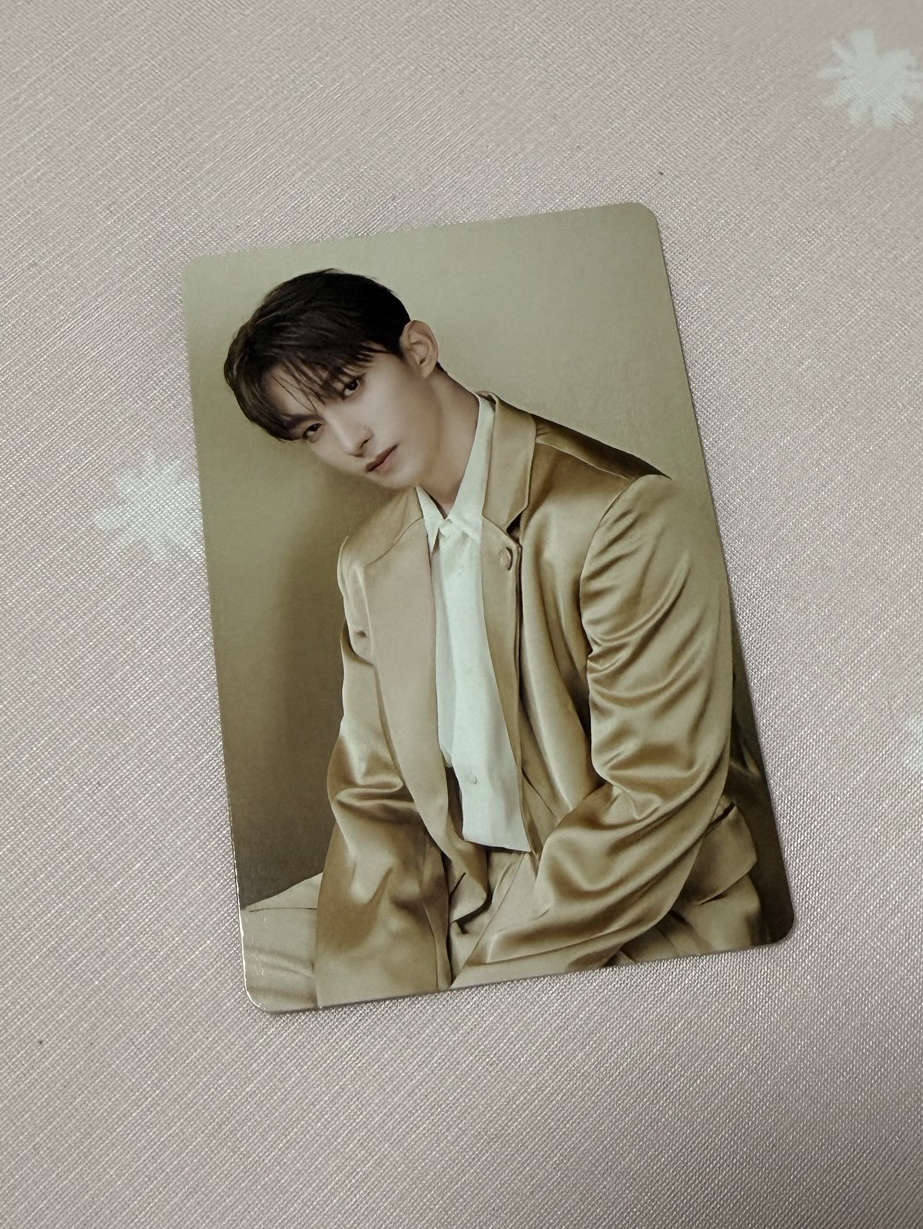 Right Here卡包隨機卡