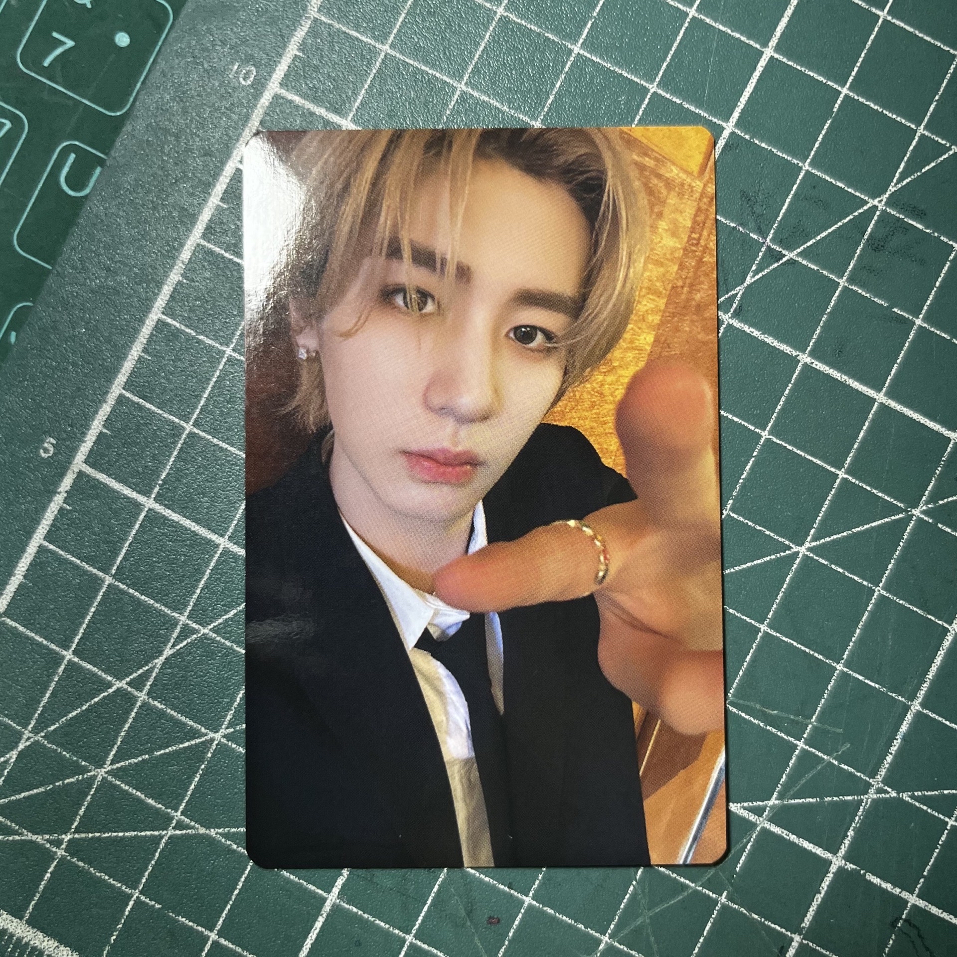 金桐儇 KCON2025 隨機卡包卡