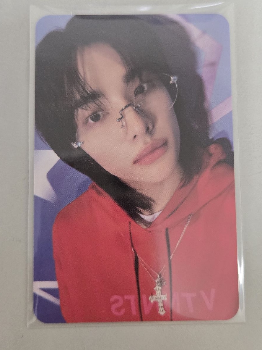 Hyunjin 2025年曆小卡