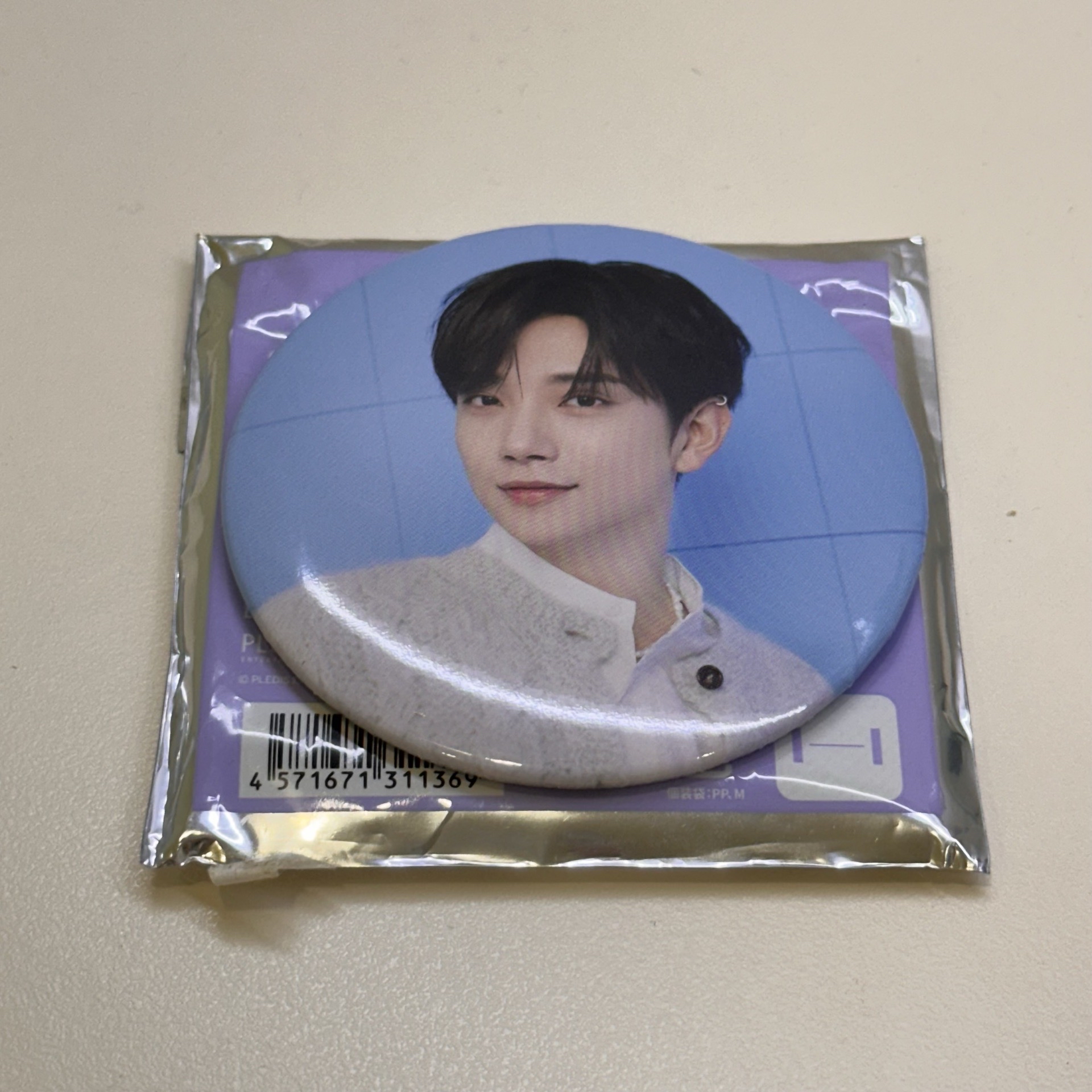 洪知秀 2024 HOME 徽章