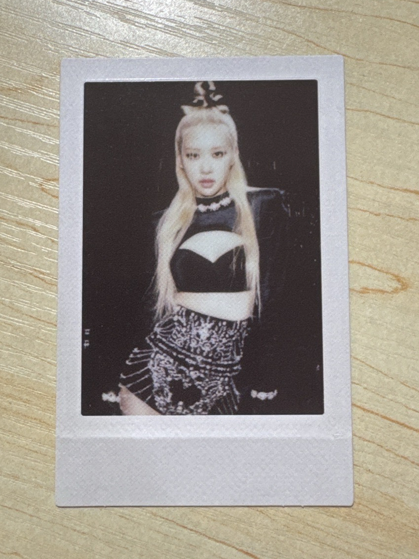 BORN PINK 專輯卡 Black ver.Pola A ver